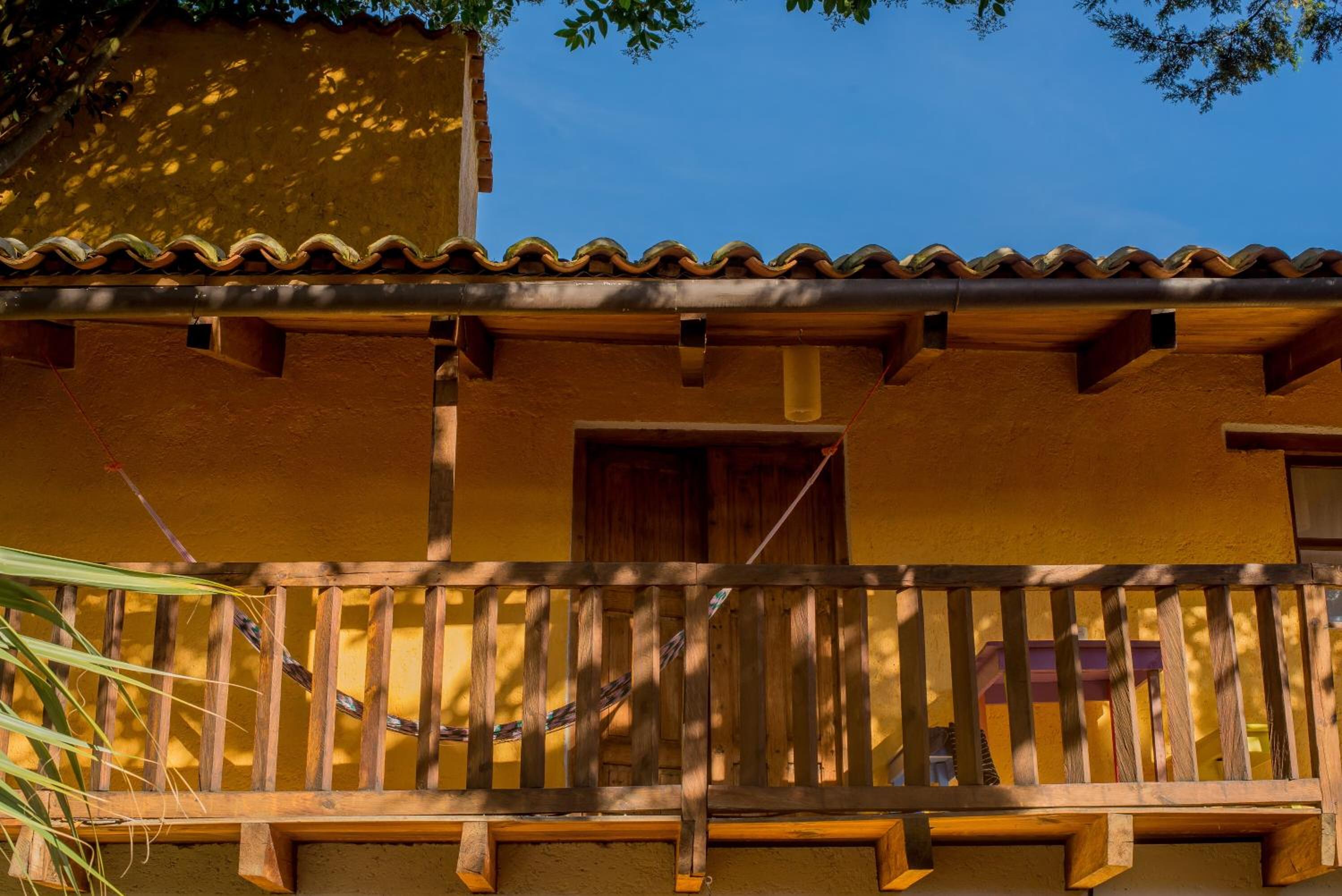Rossco Hostel & Hotel