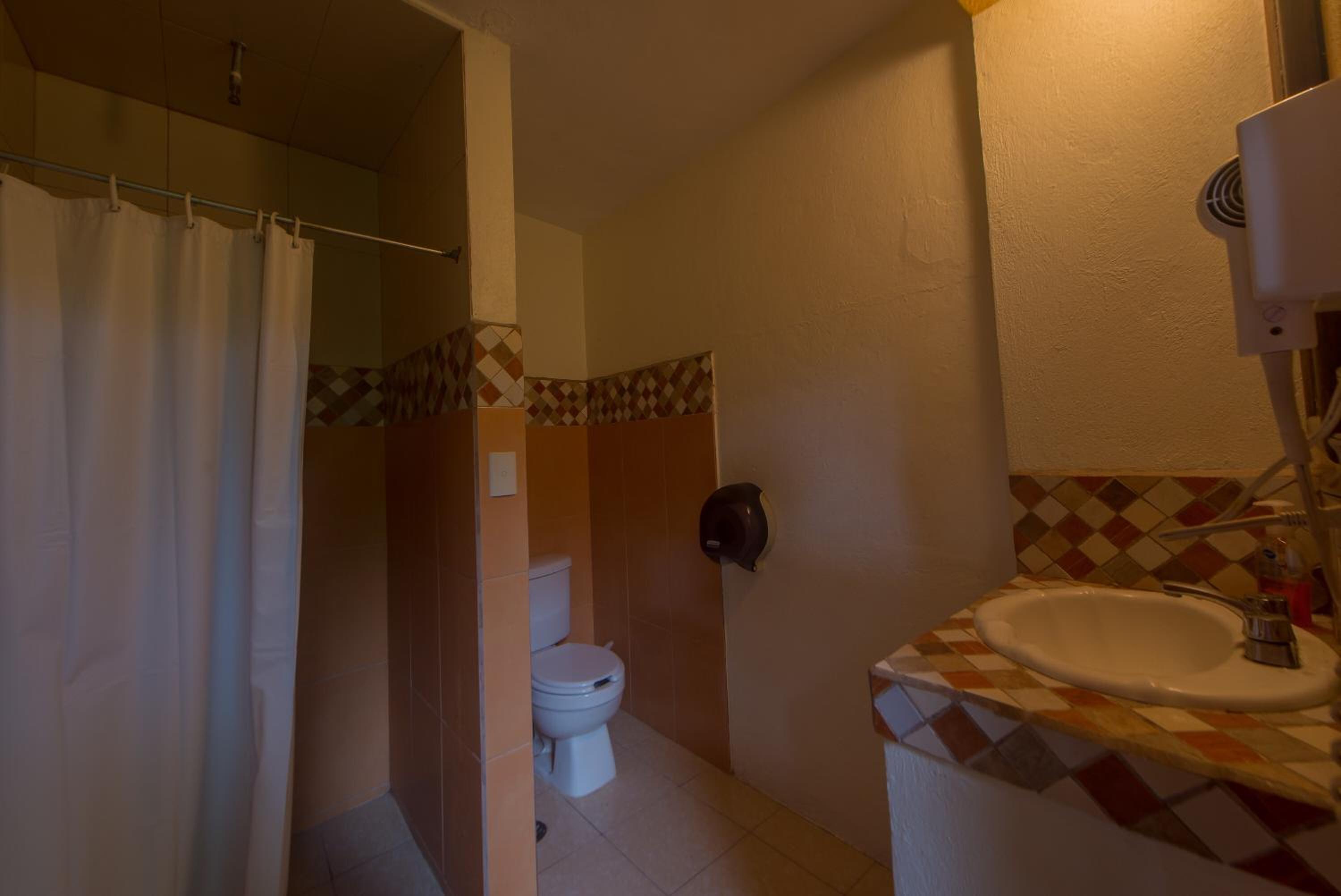 Rossco Hostel & Hotel