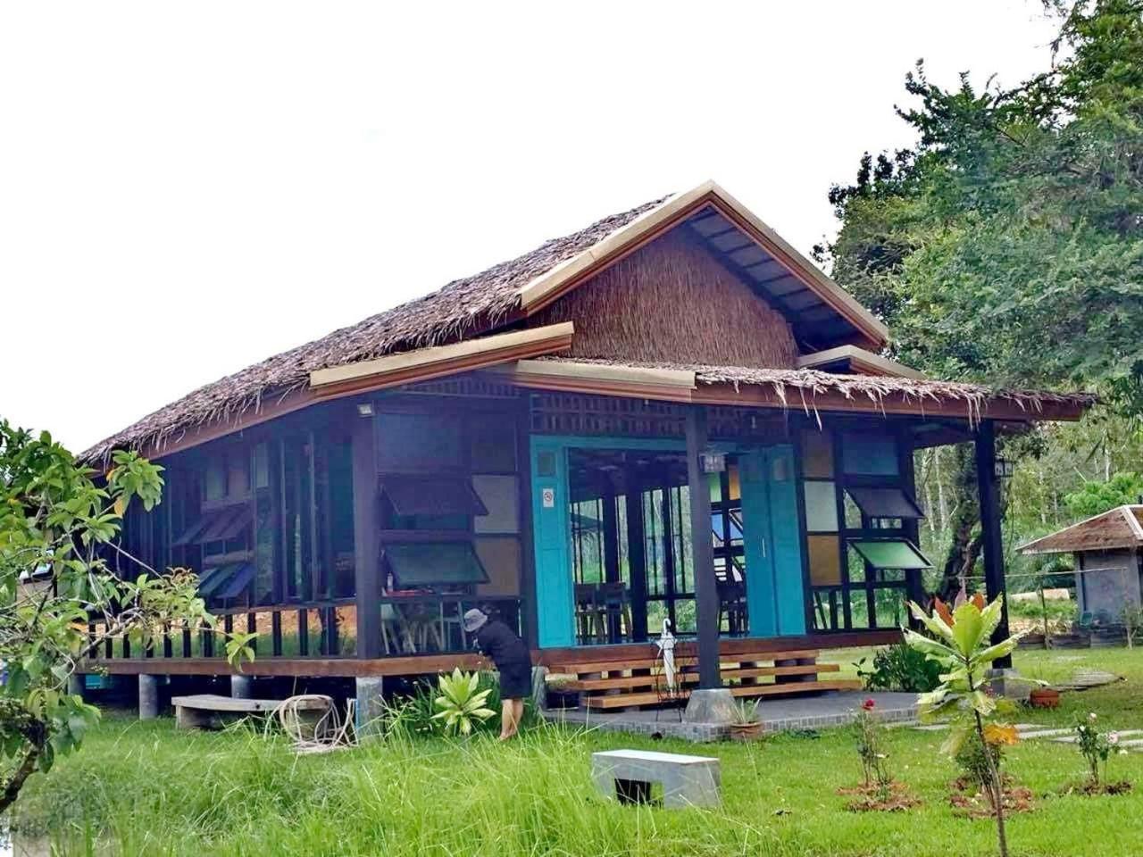 Moonlight Cottage