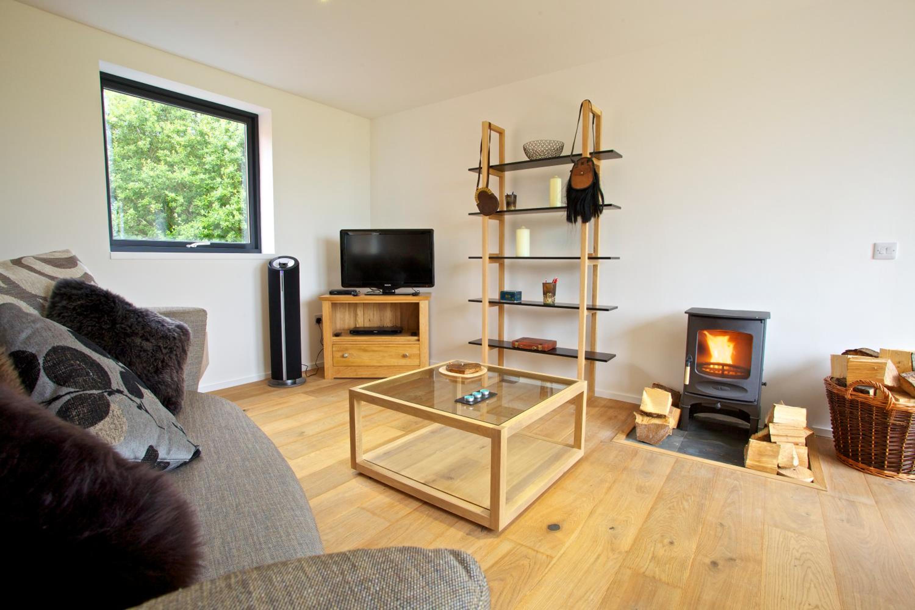 Skeabost Wood Cottage view 4