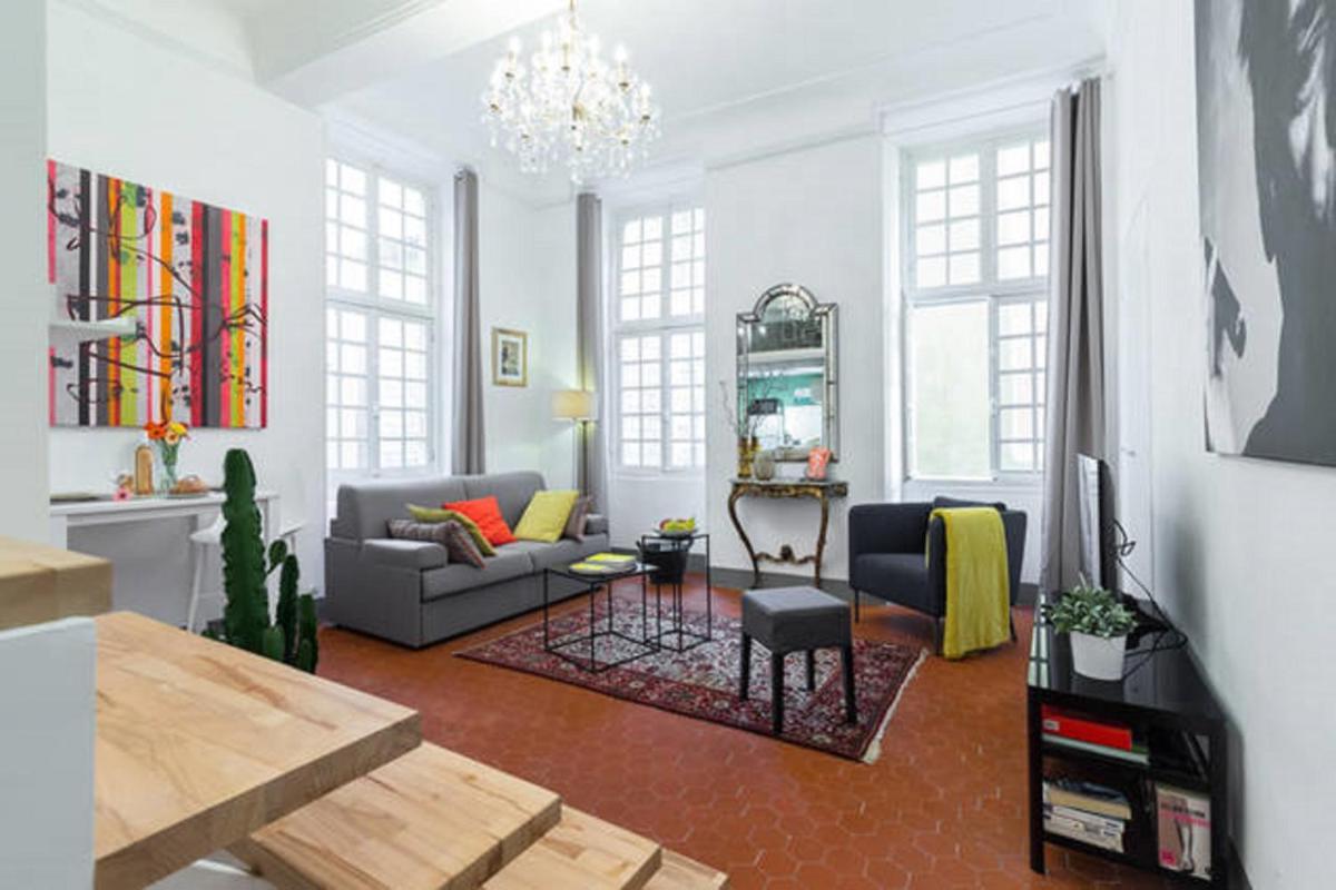 LE COLONNA - GRAND STUDIO EN DUPLEX, REFAIT A NEUF, VIEUX-NICE Old town view 2