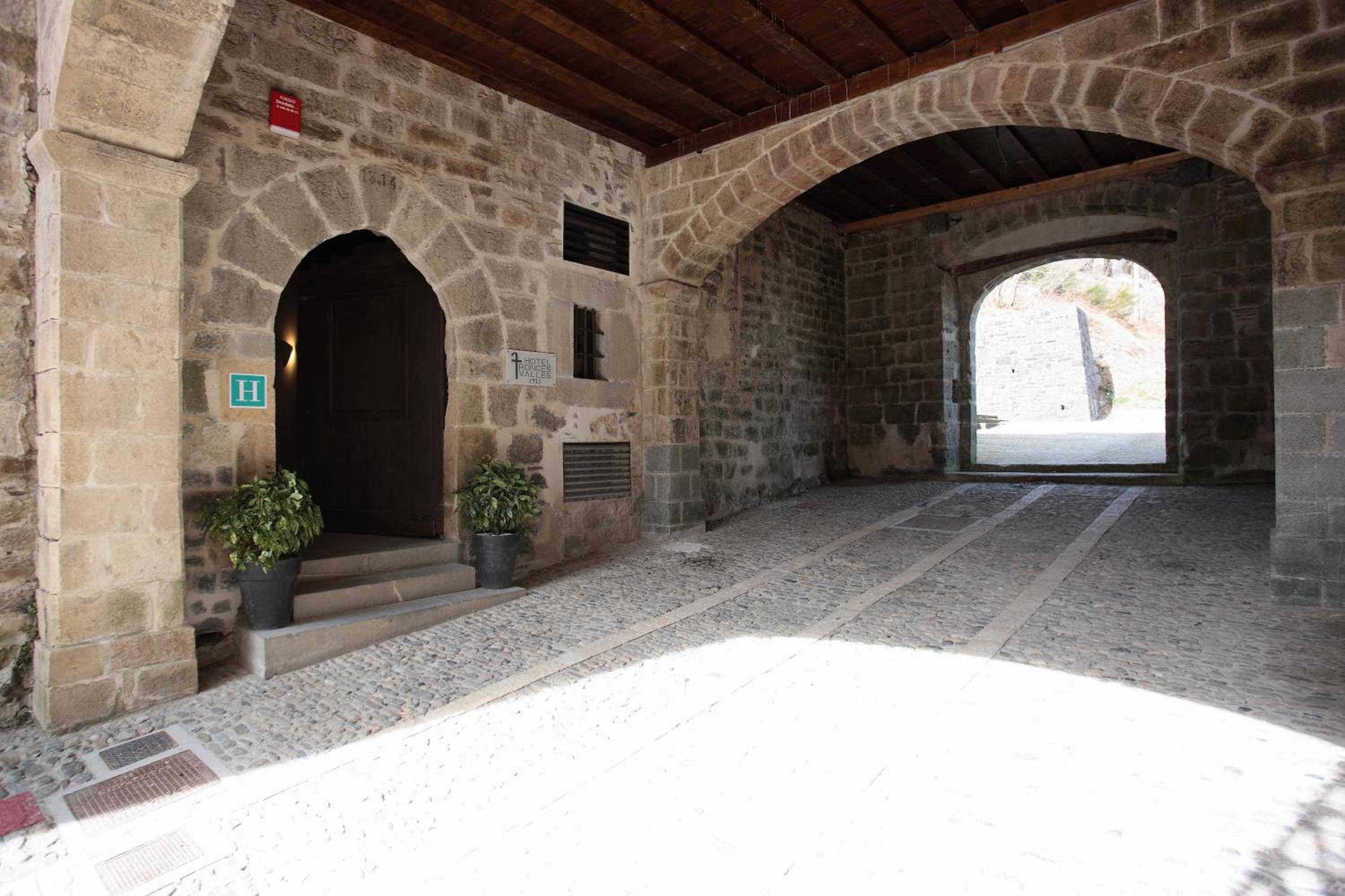 Hotel Roncesvalles - Property Image 4