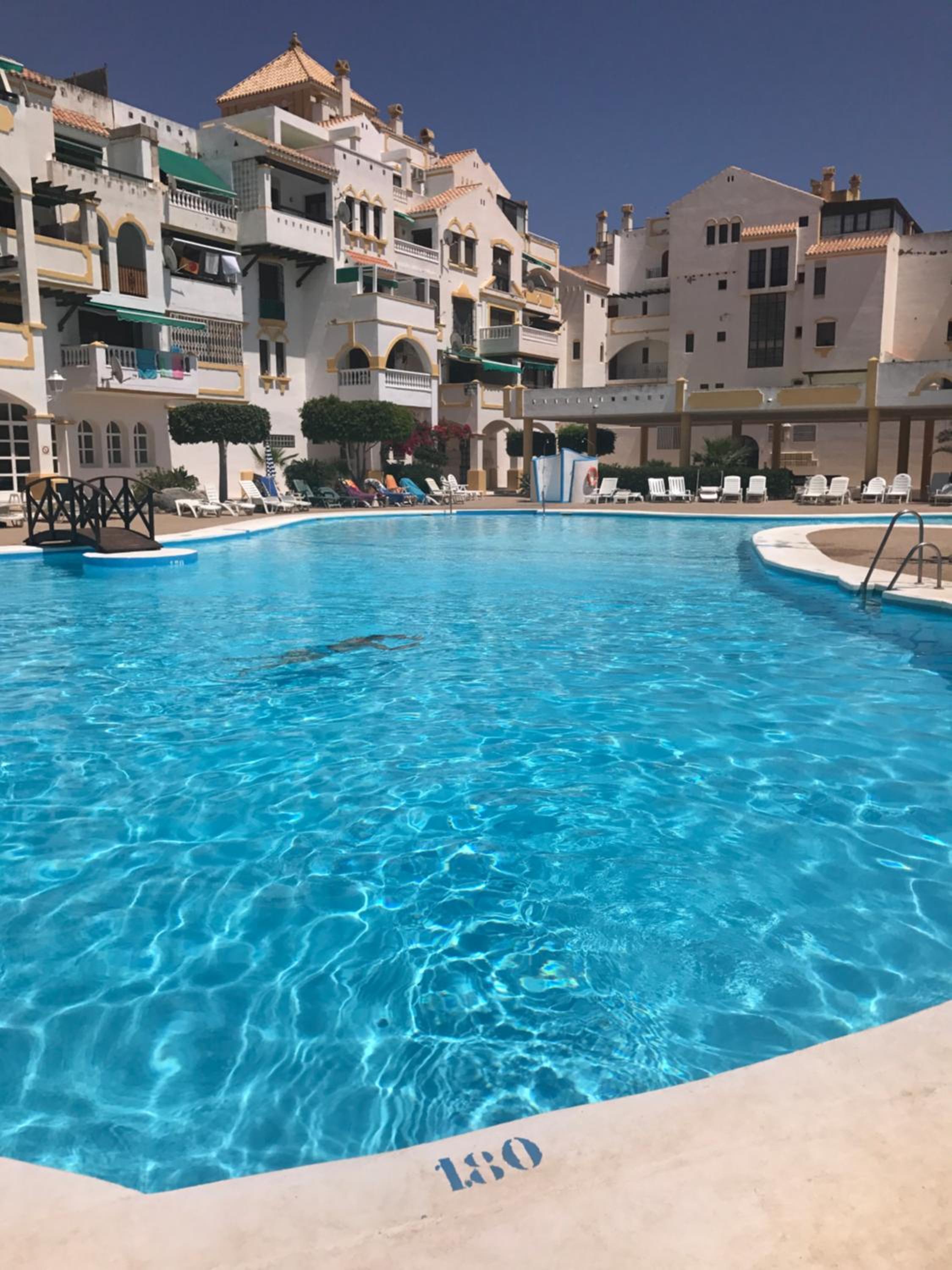 Apartamentos Roquetas Beach