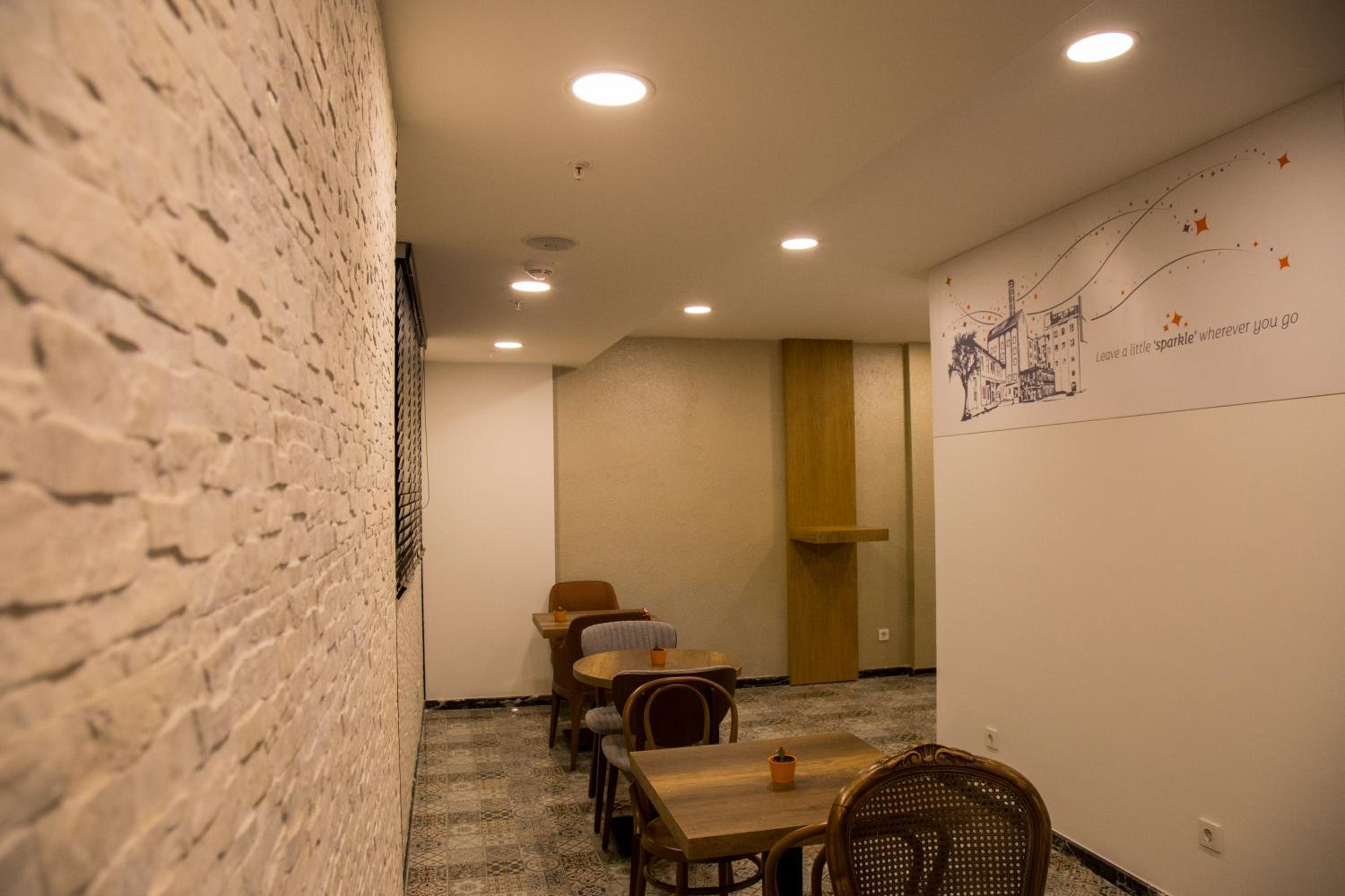 Sparkle Otel - Image 35
