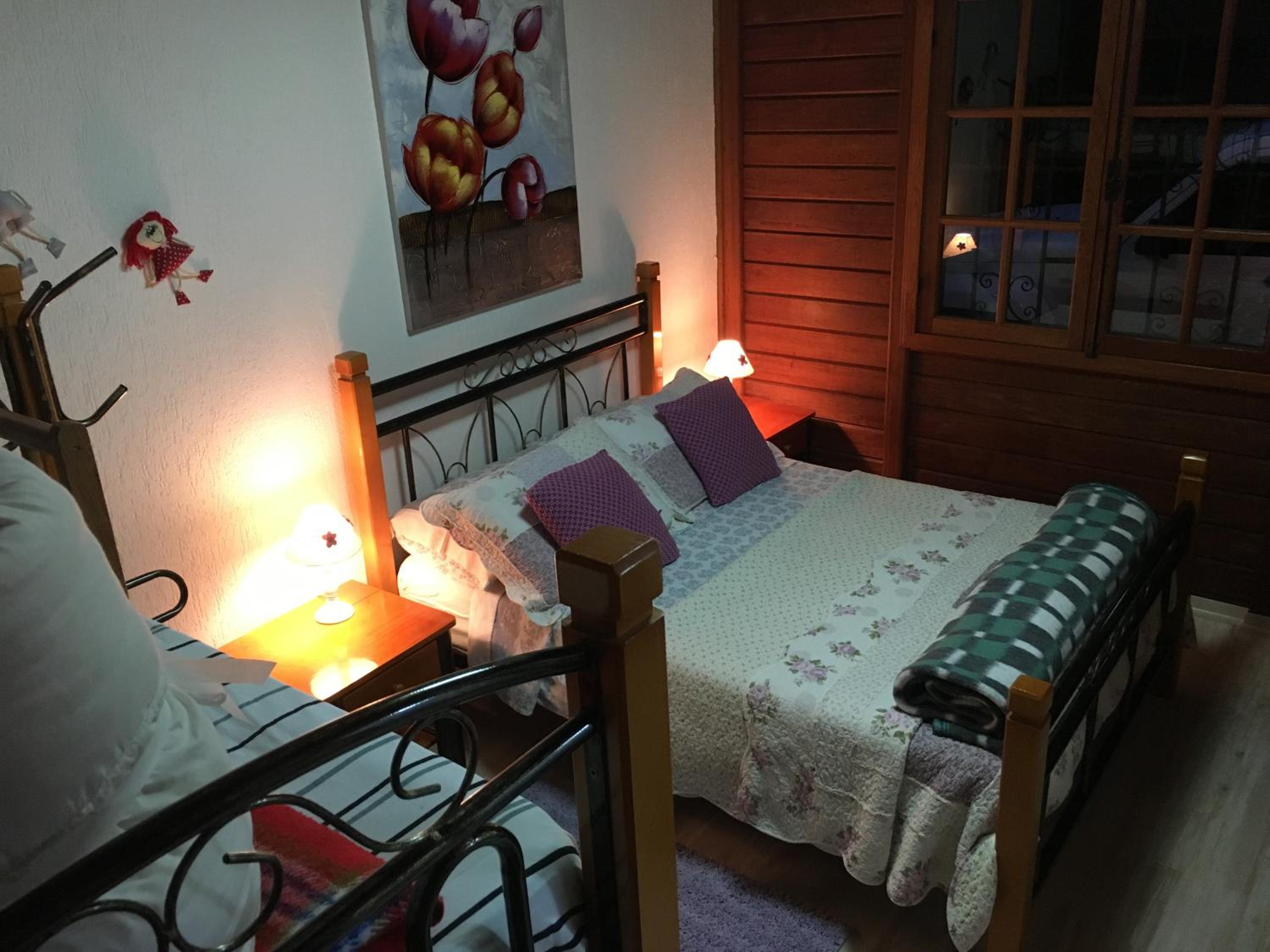 Refúgio de Montanha em Monte Verde para Famílias e Amigos com 4 Suítes