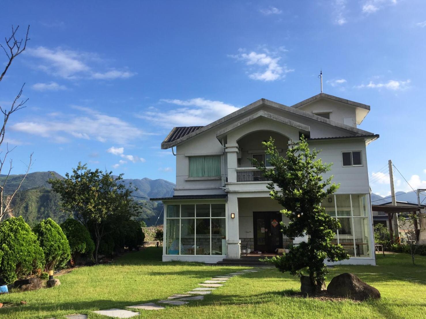 Star House