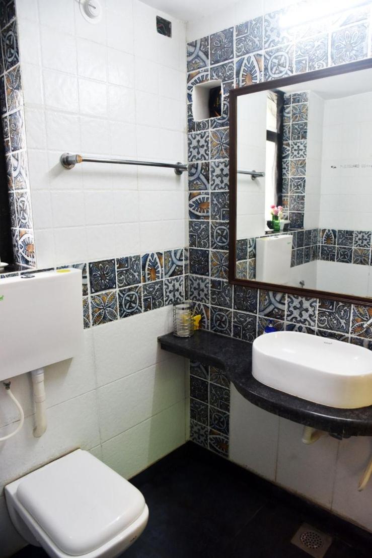BEAUTIFUL SPACIOUS STUDIO APT IN CANDOLIM with Wifi view 4