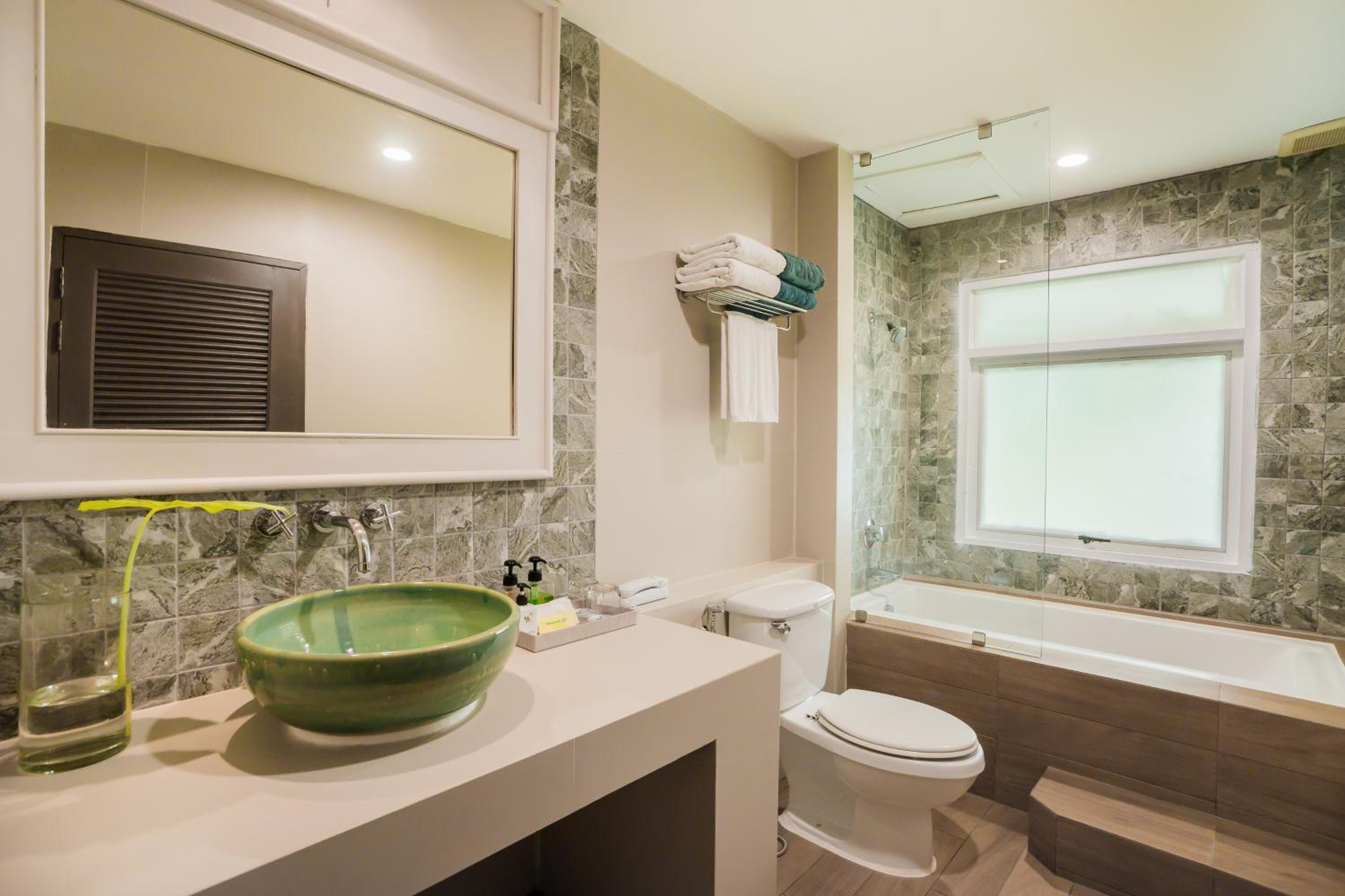 Khaolak Emerald Beach Resort and Spa