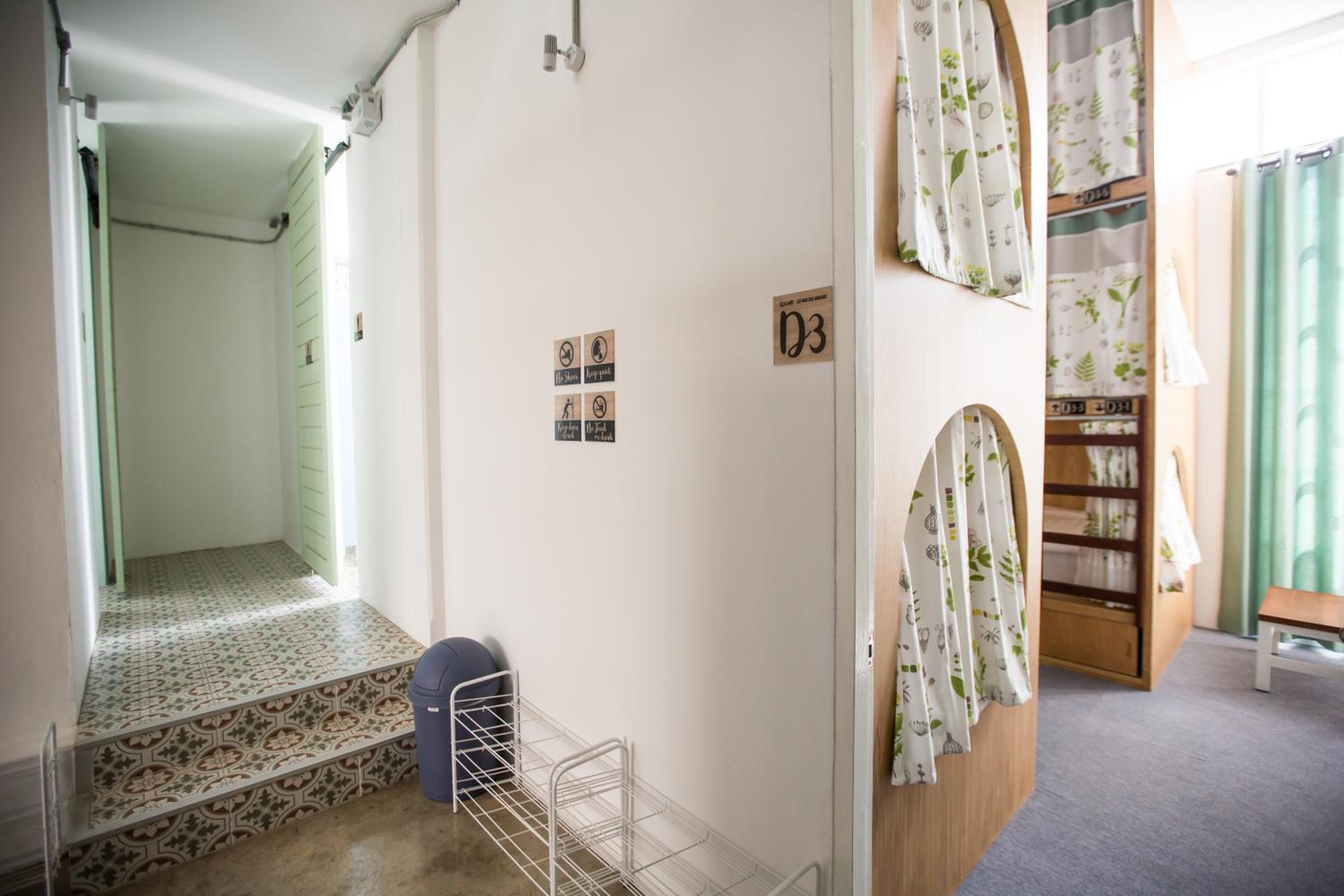 Memmoth Cafe & Hostel in Lampang