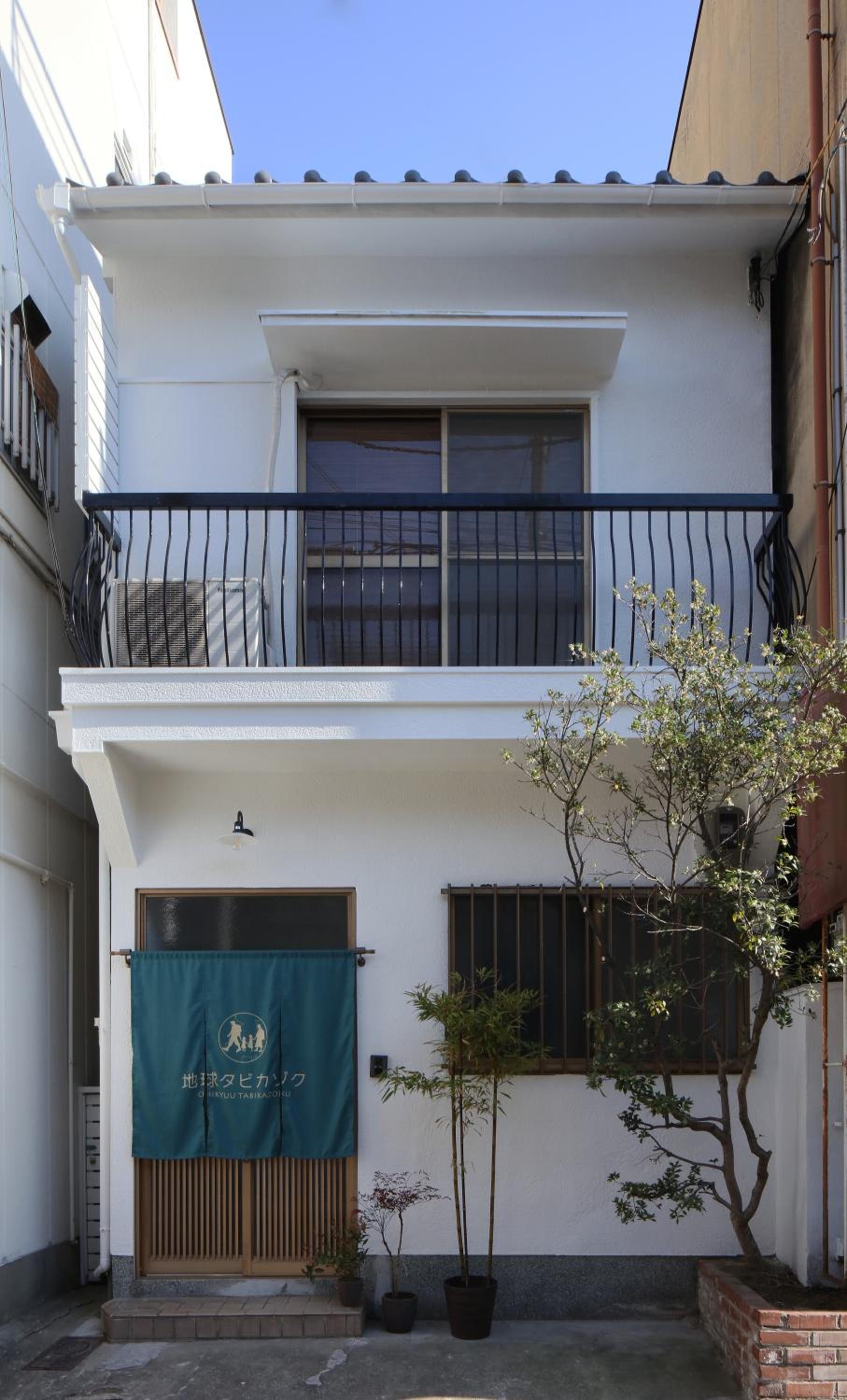 Hotel Chikyuutabikazoku Usj