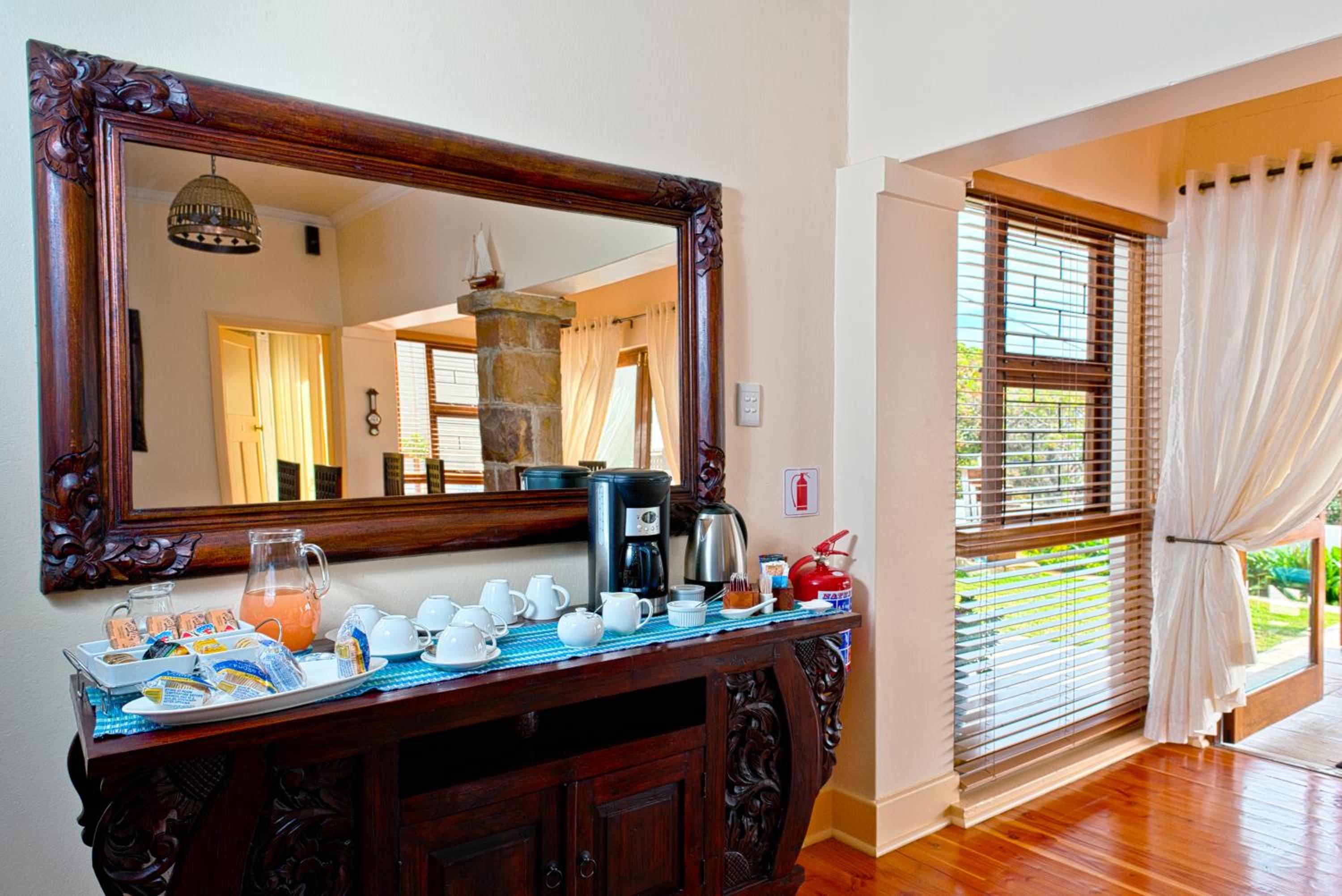 Aquamarine Guest House
