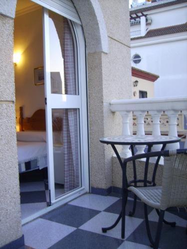 Rota Vacations - Hostal Restaurante La Giralda - Property Image 9