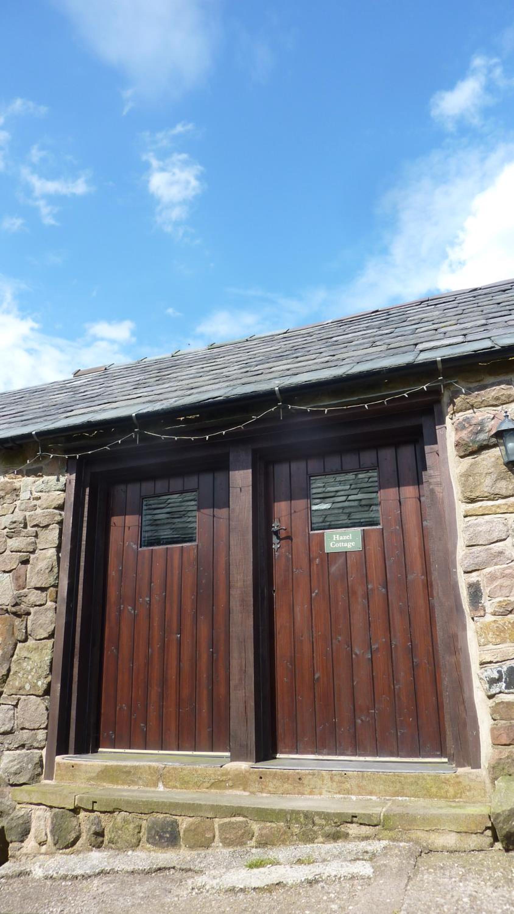 Hazel Barrow Farm Cottage view 3