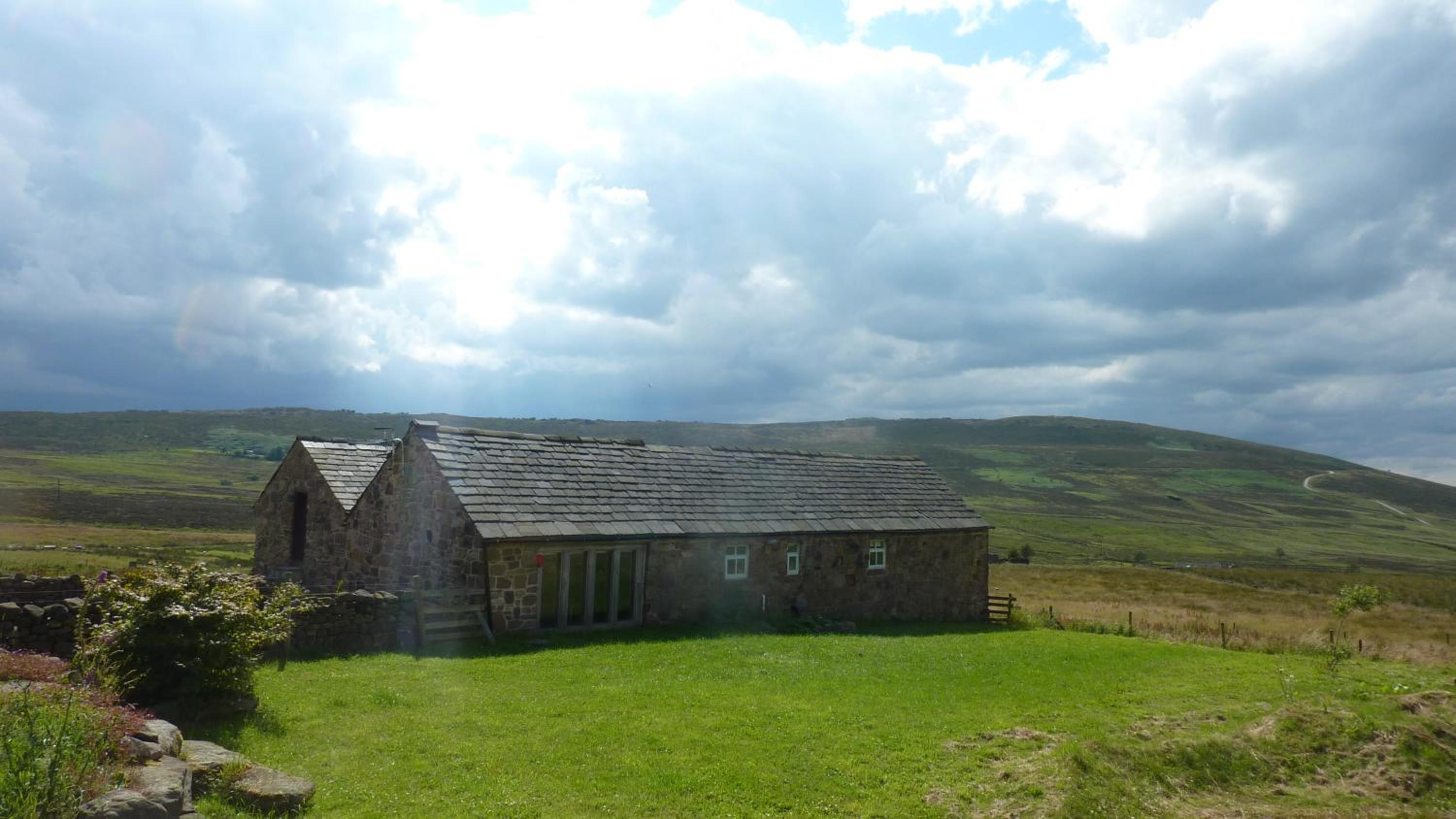 Hotel Hazel Barrow Farm Cottage - Image 1