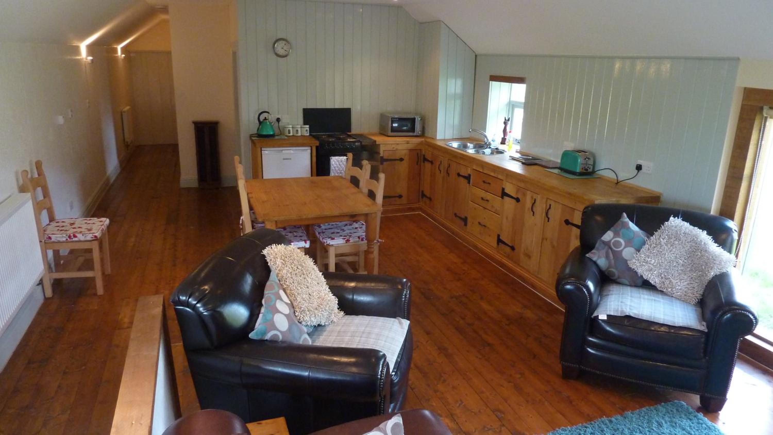 Hazel Barrow Farm Cottage view 2