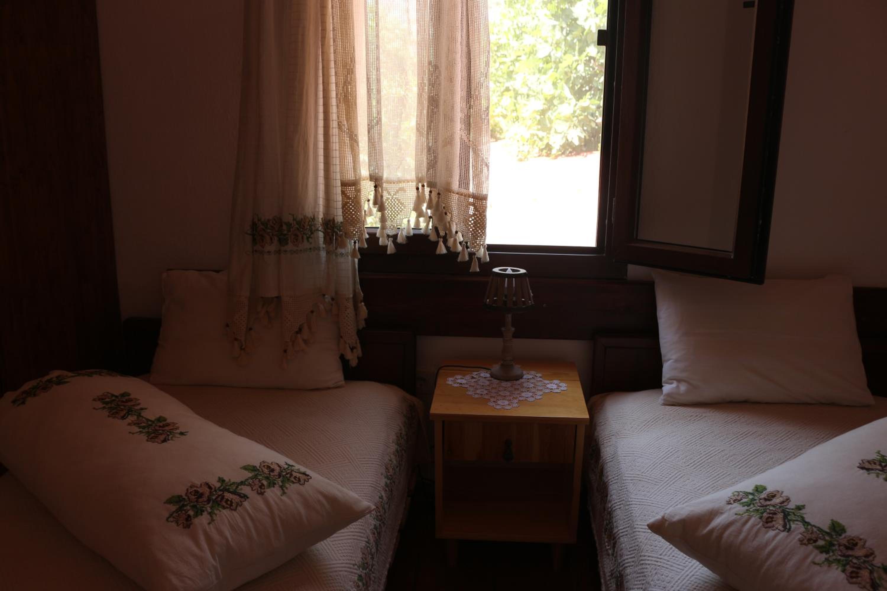 Saklı Konak