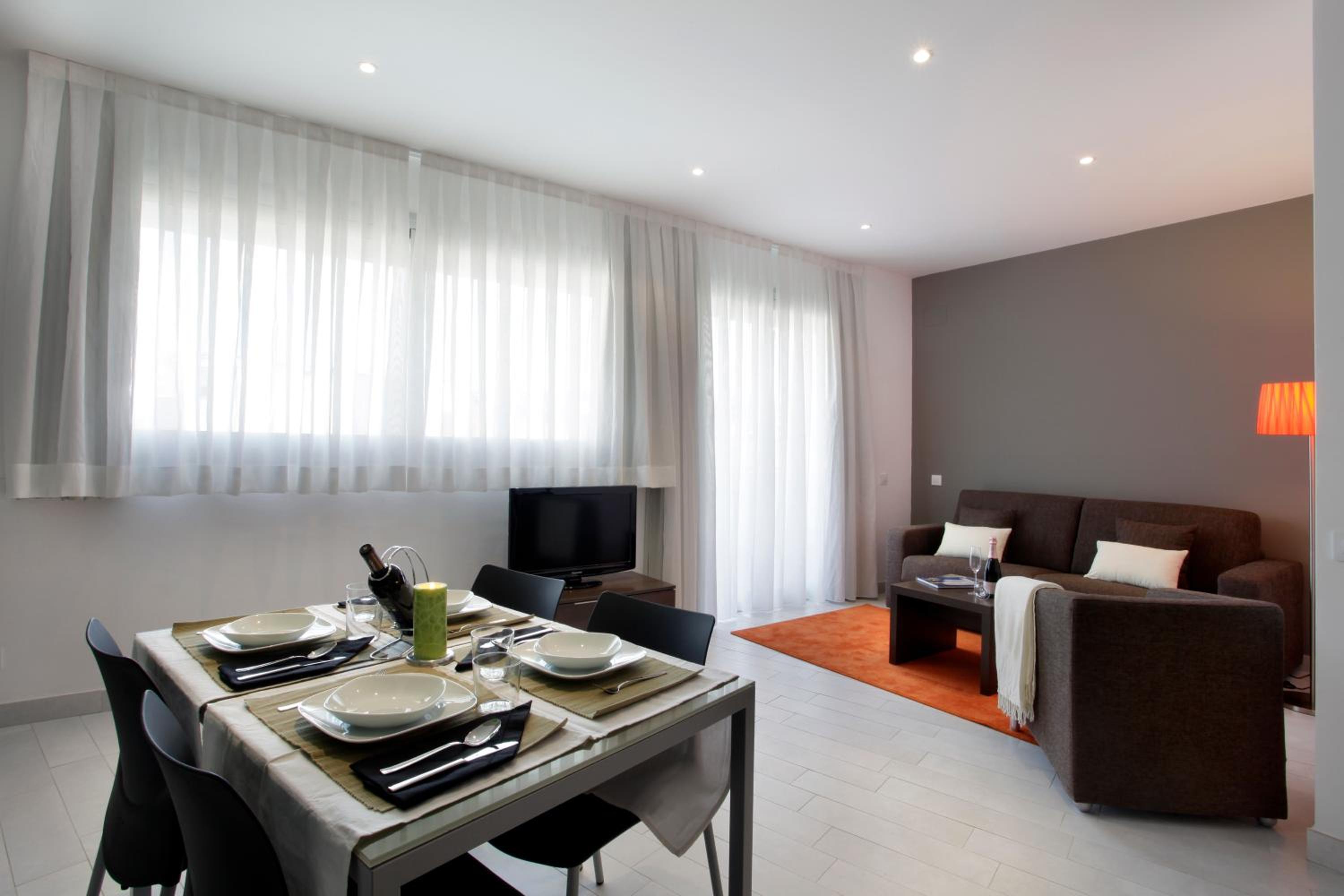 Fisa Rentals Les Corts Apartments