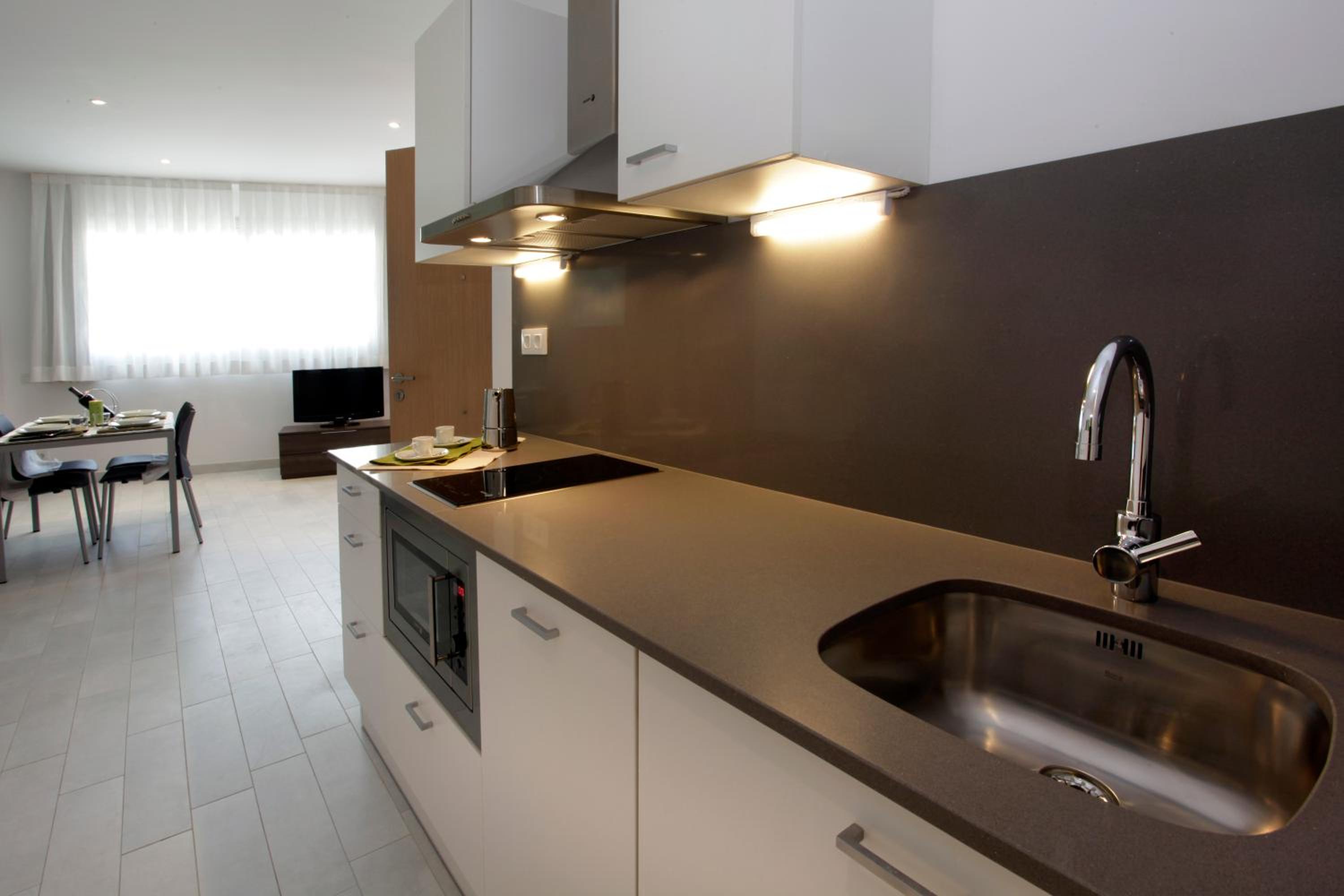 Fisa Rentals Les Corts Apartments