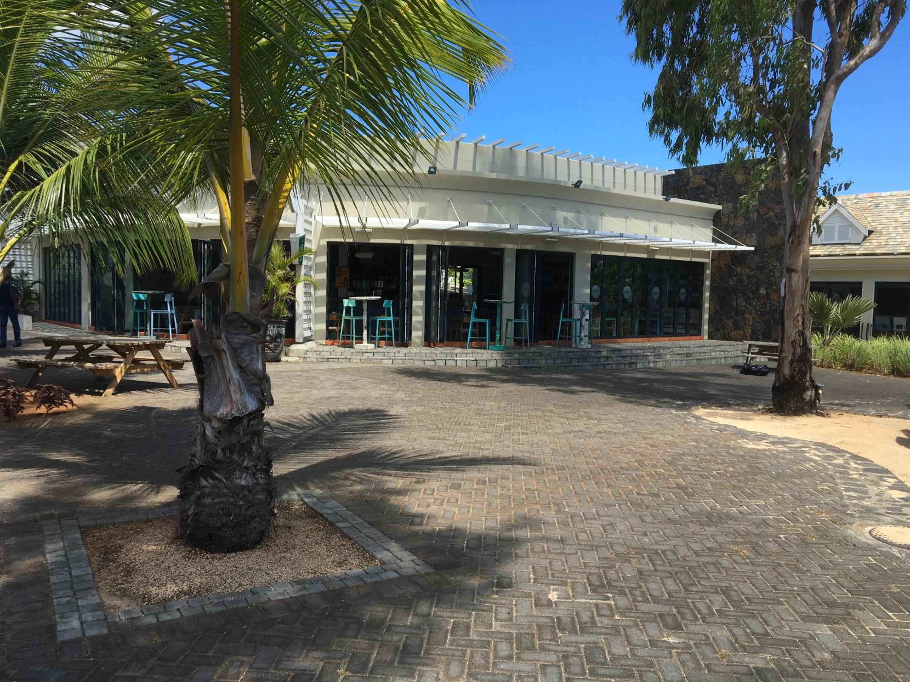 Azuri Residence