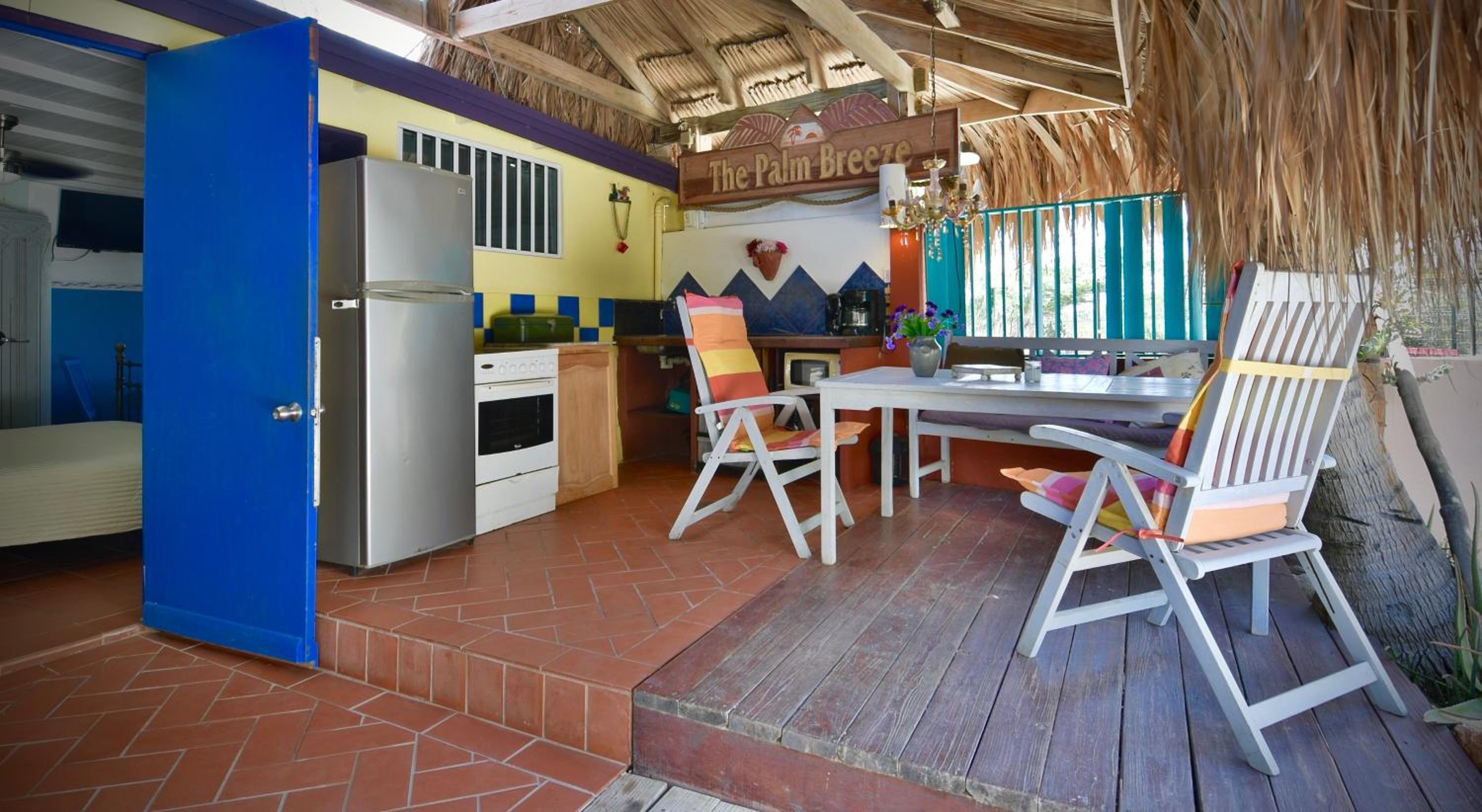 Beach House Aruba Apartments