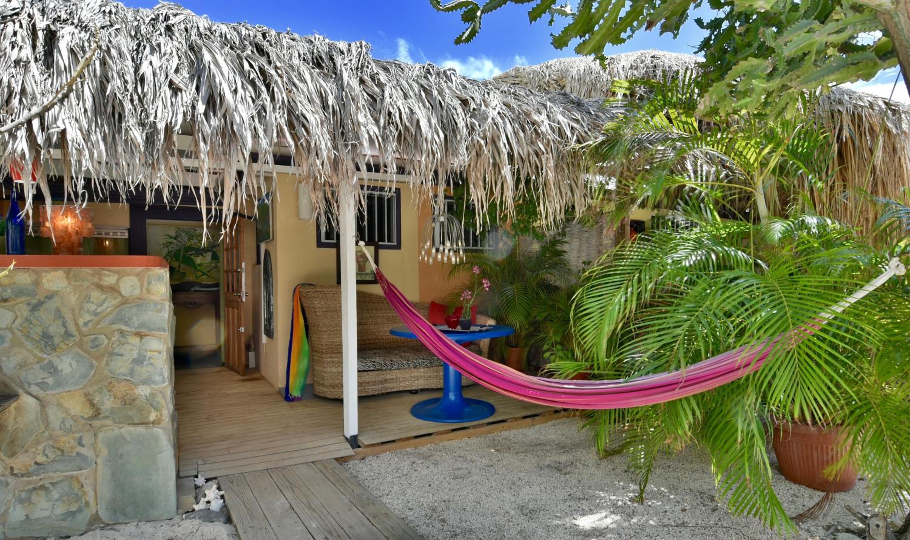 Beach House Aruba Apartments
