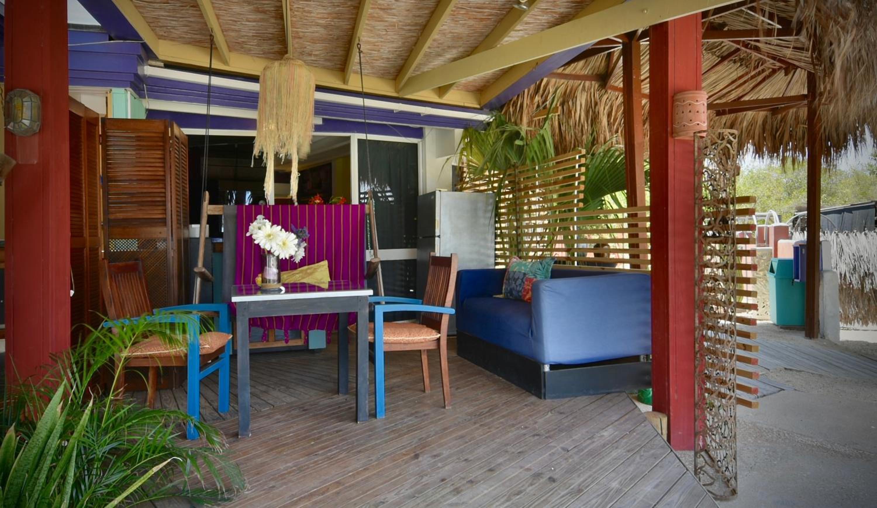 Beach House Aruba Apartments