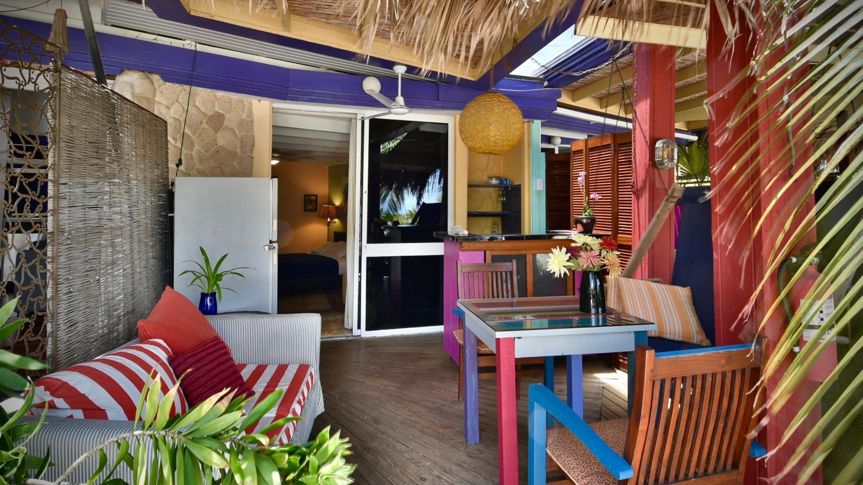 Beach House Aruba Apartments