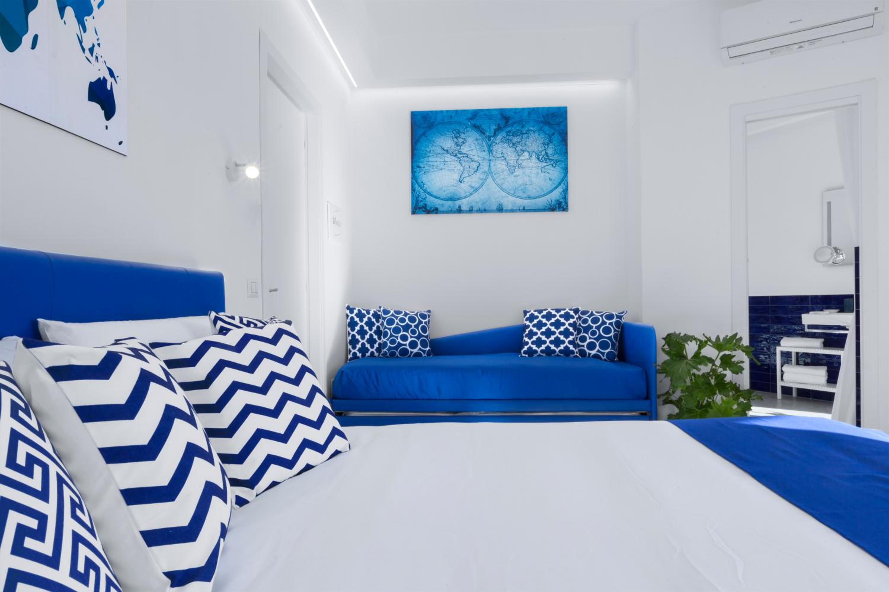 Sirocco Suites photo 4
