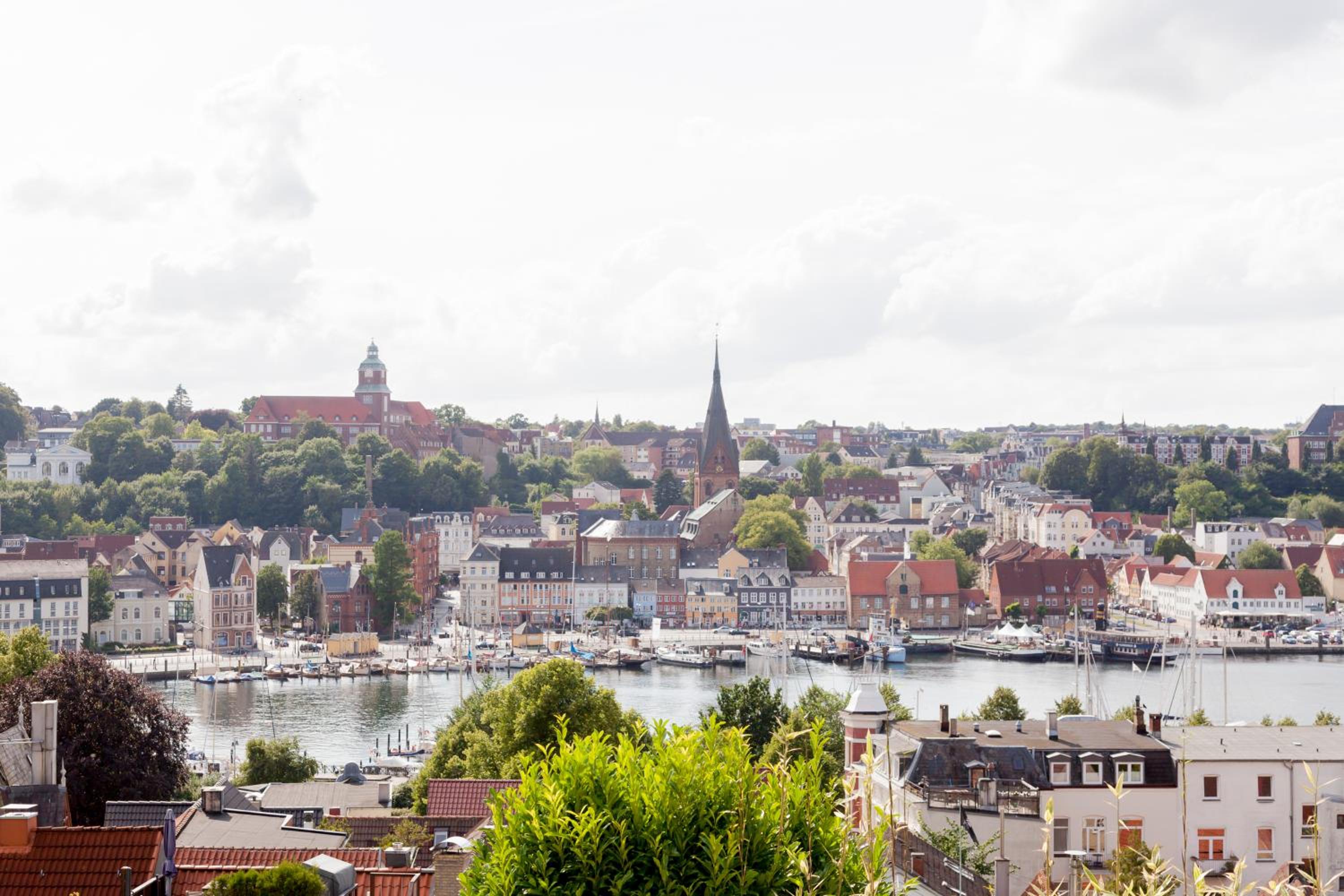 Stadtvilla mit Hafenpanorama