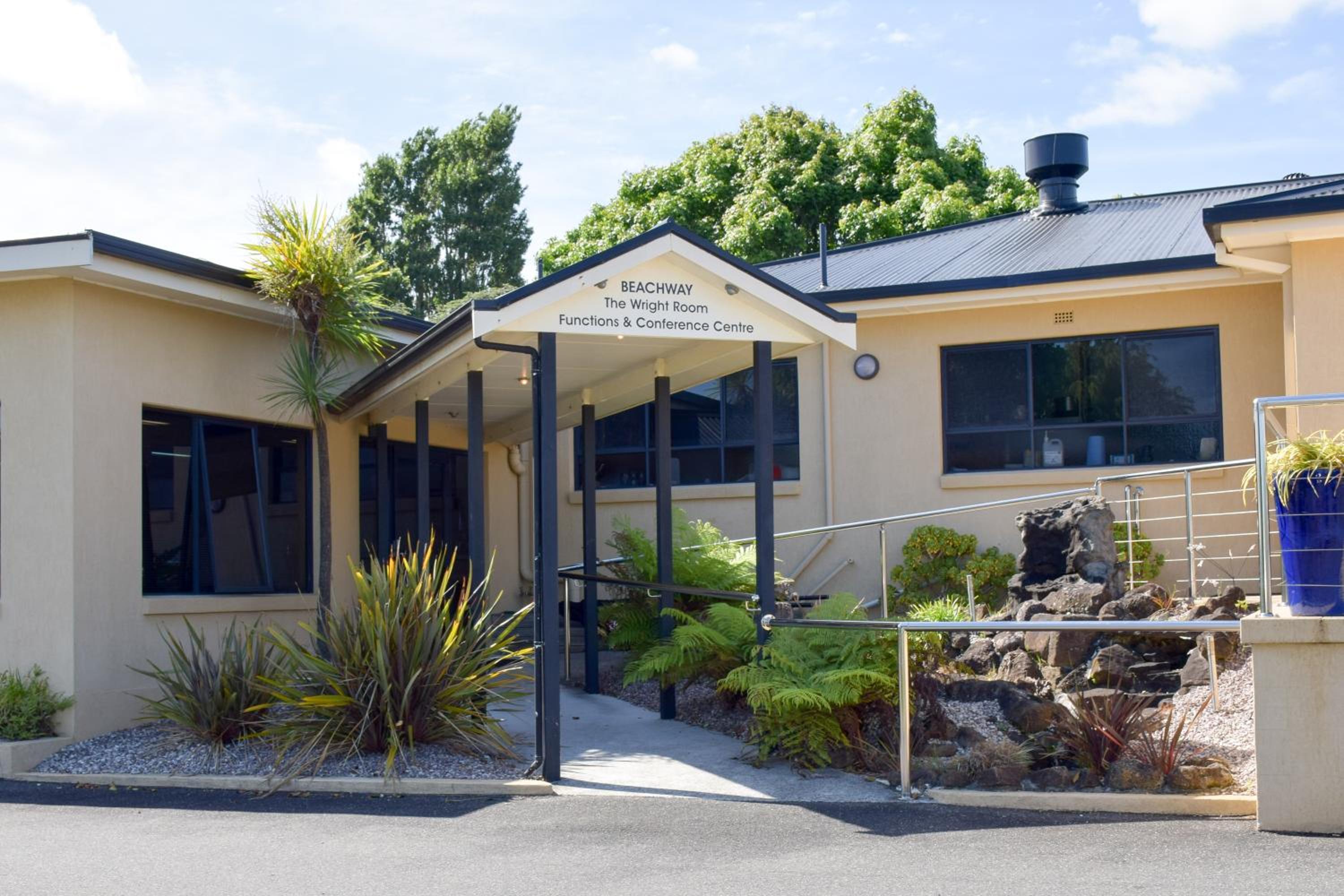 Beachway Motel