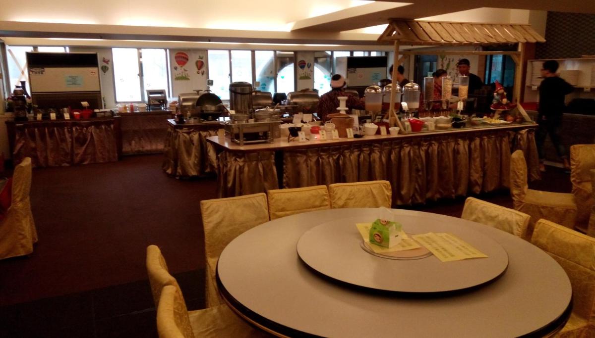 restaurant