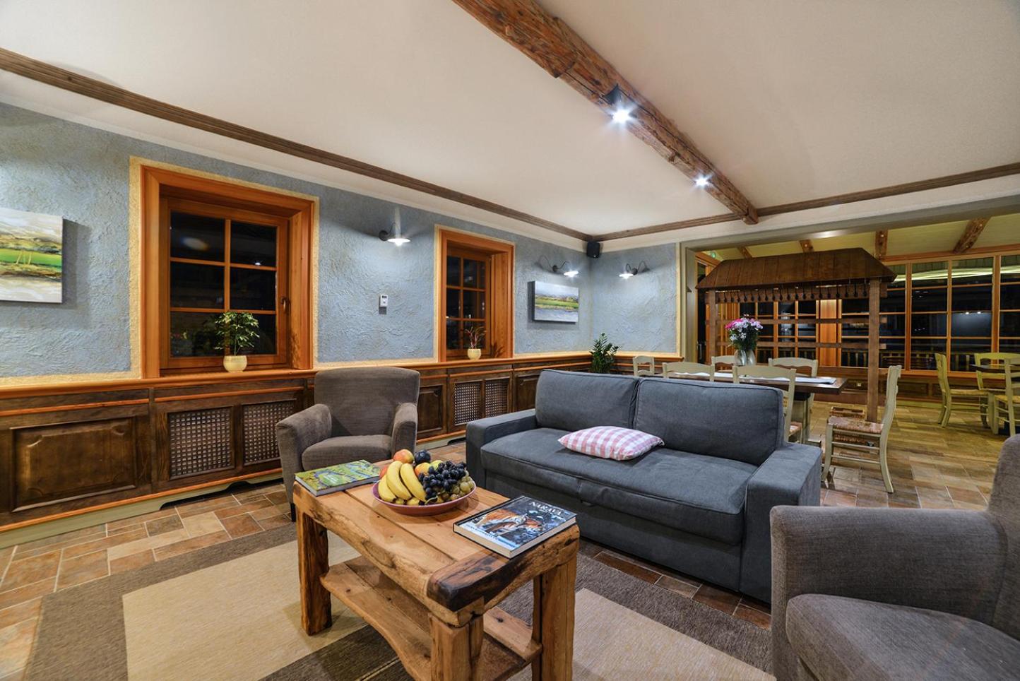 Villa Les with Hot tub & Sauna