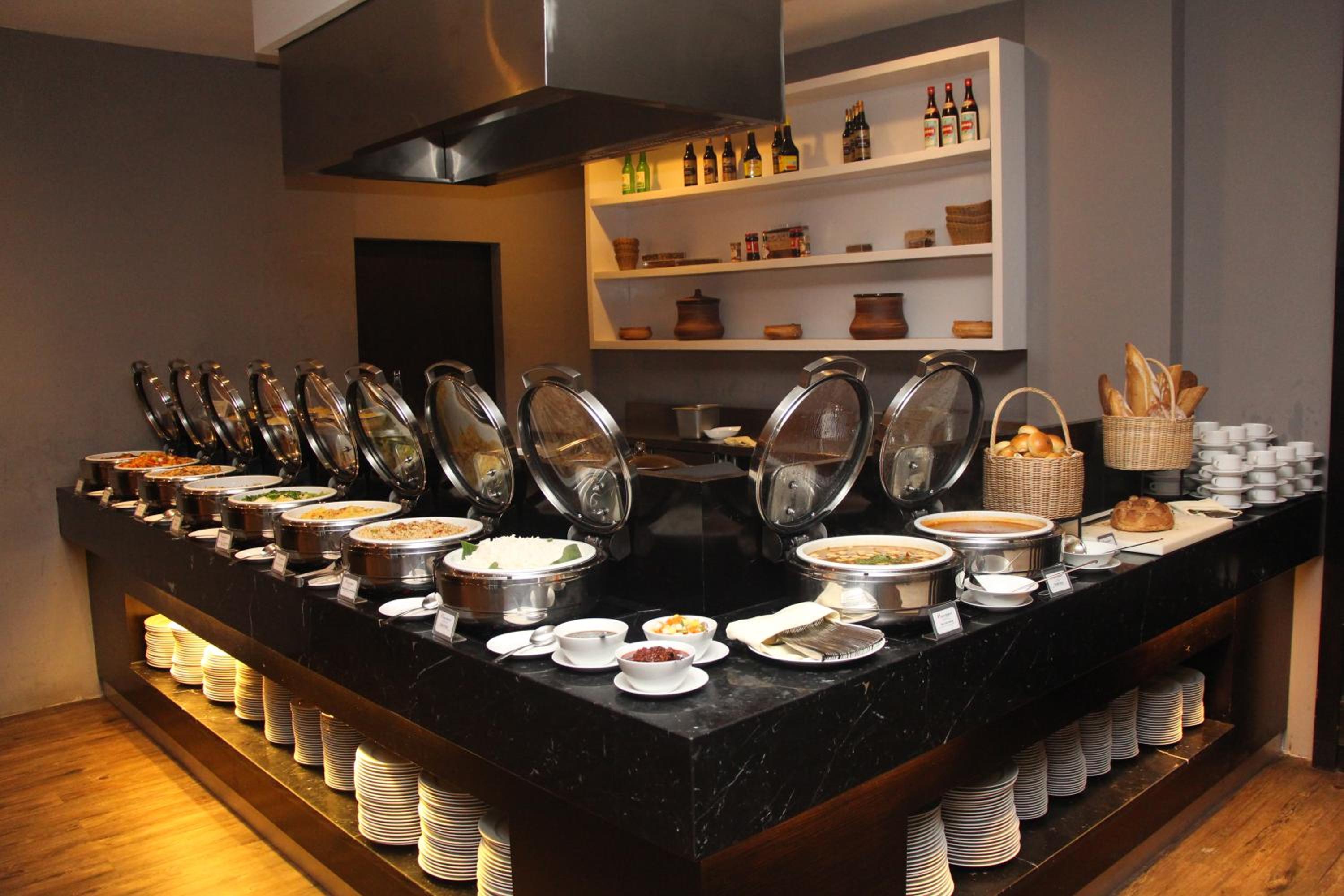 Swiss-Belhotel Balikpapan — 12
