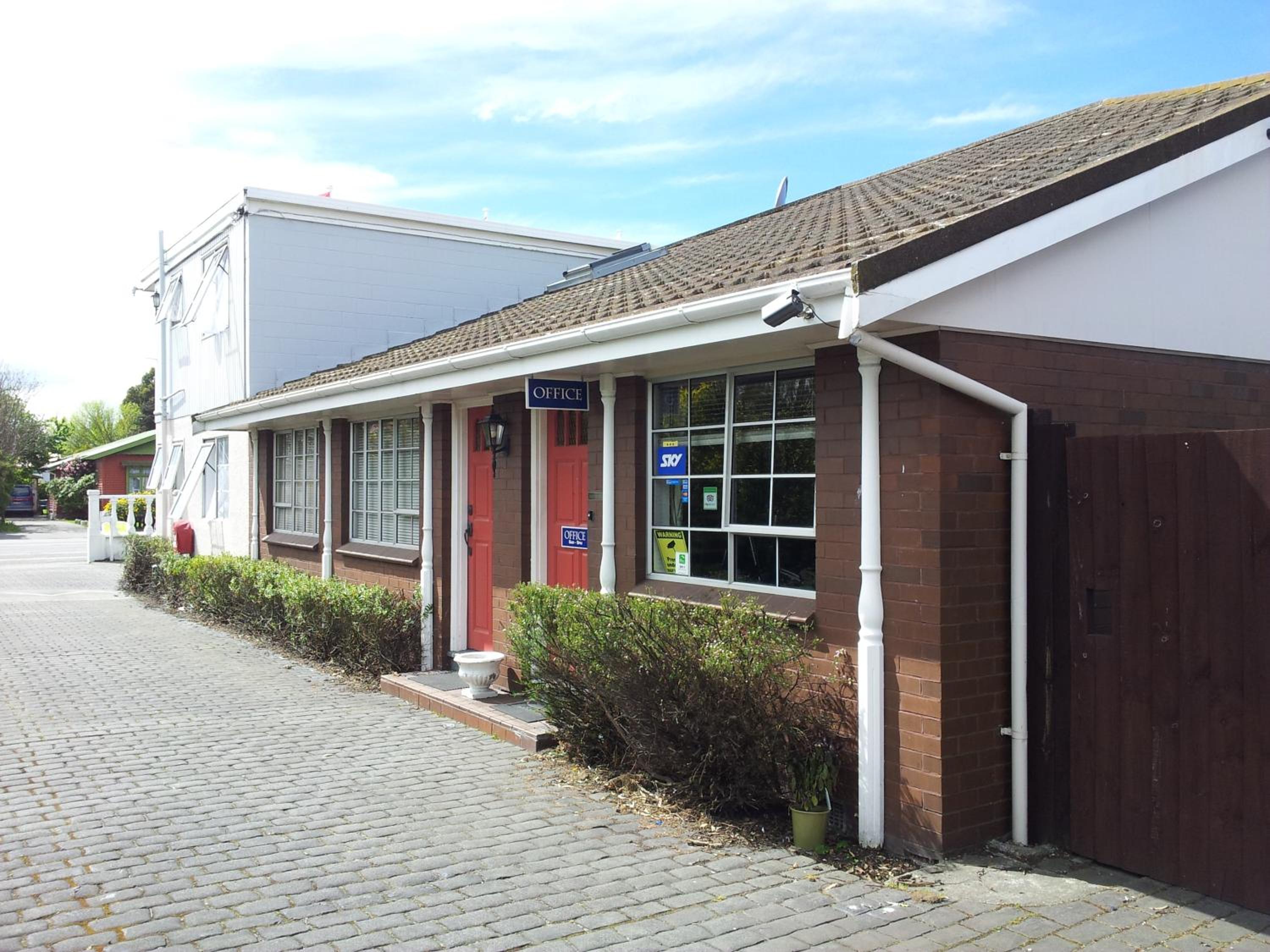 Ferry Motel