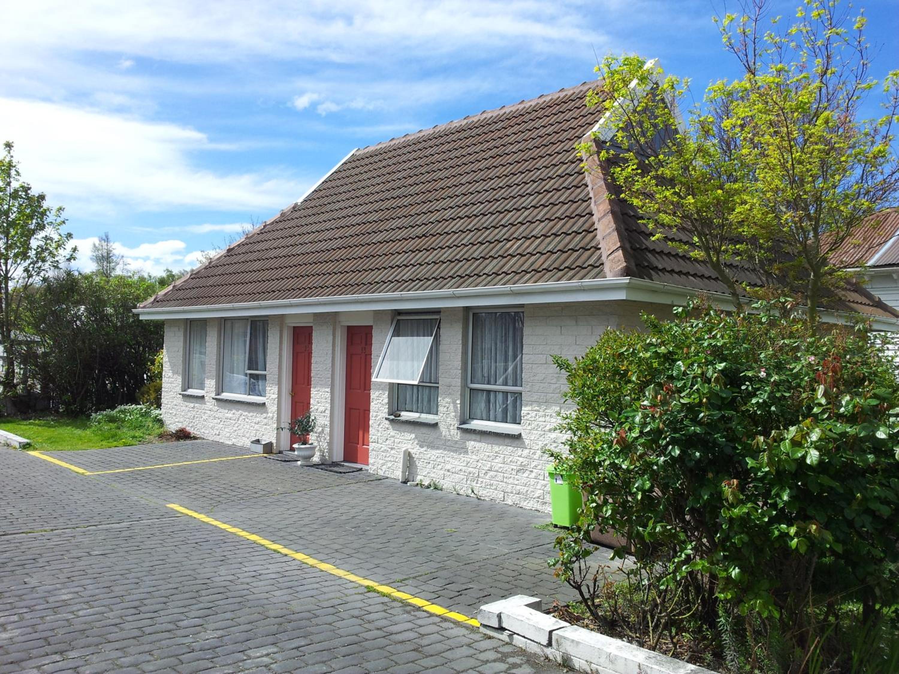Ferry Motel