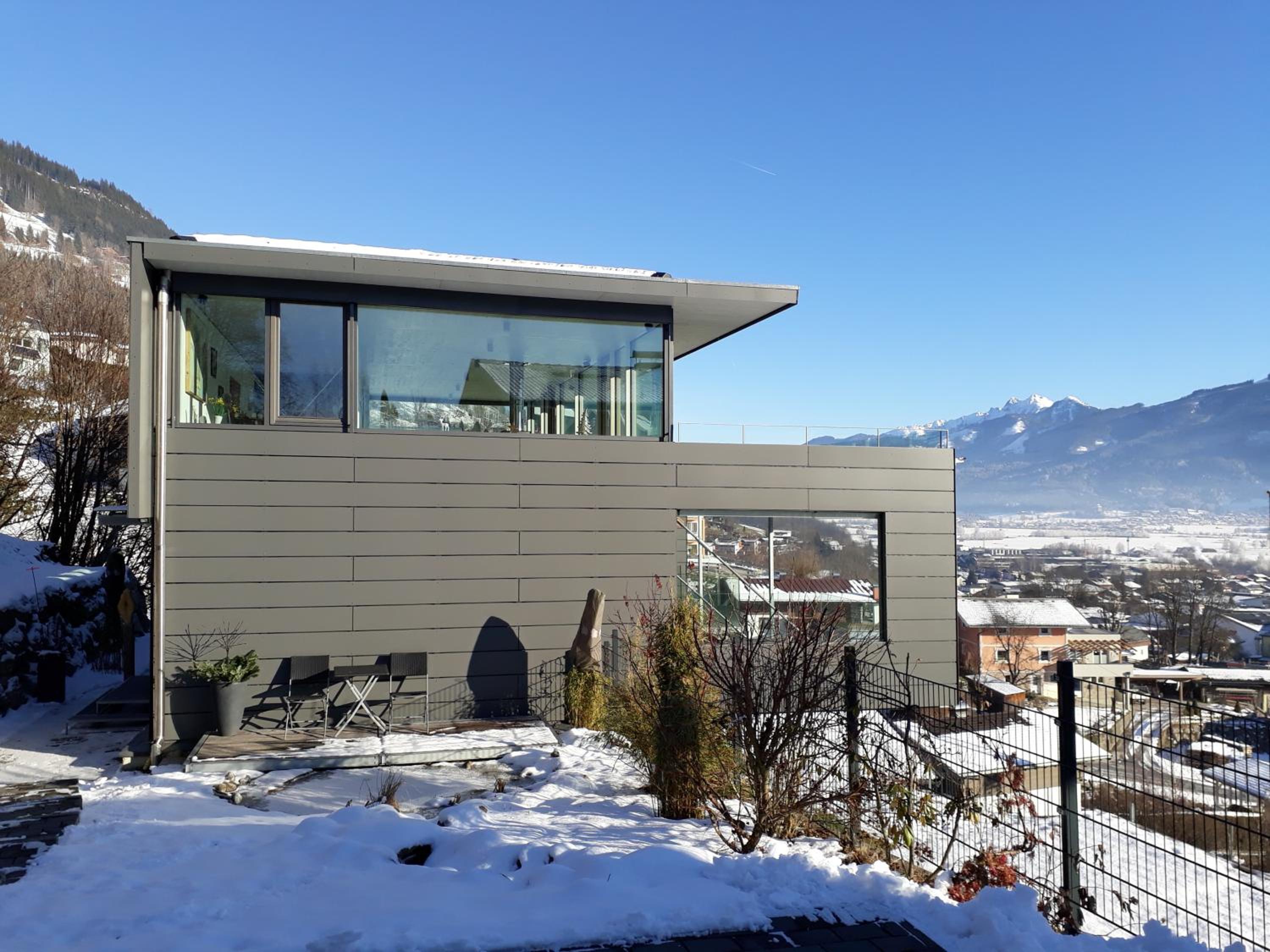 Glas House - Design Holiday Home