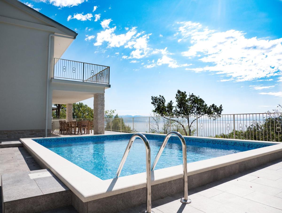 Hotel Villa Carmen - Image 1