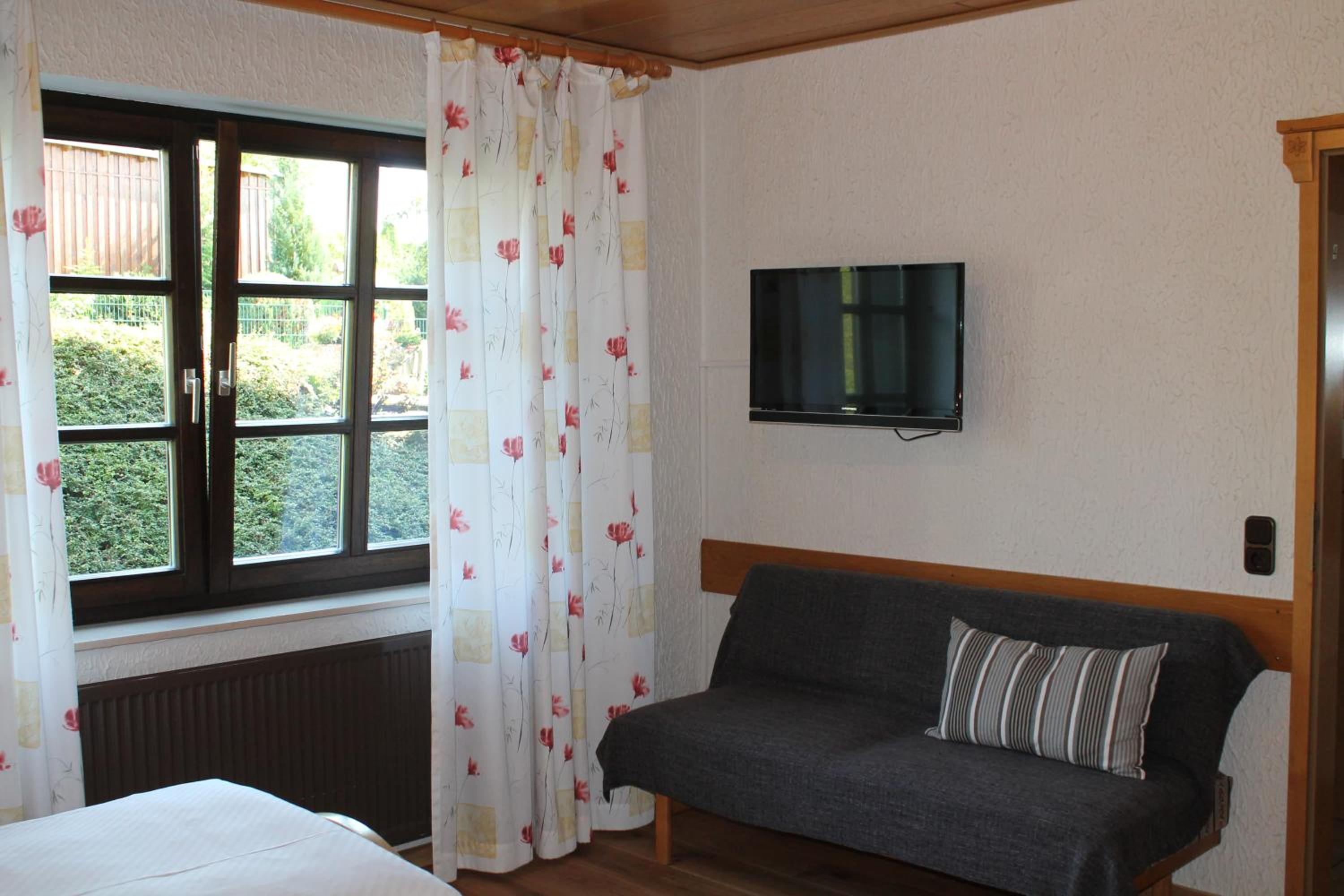 BELVEDERE Appart & Chalet - Ihr Zuhause auf Zeit am Edersee - Ihr Geschenk die GästeCard GrimmHeimat view 4