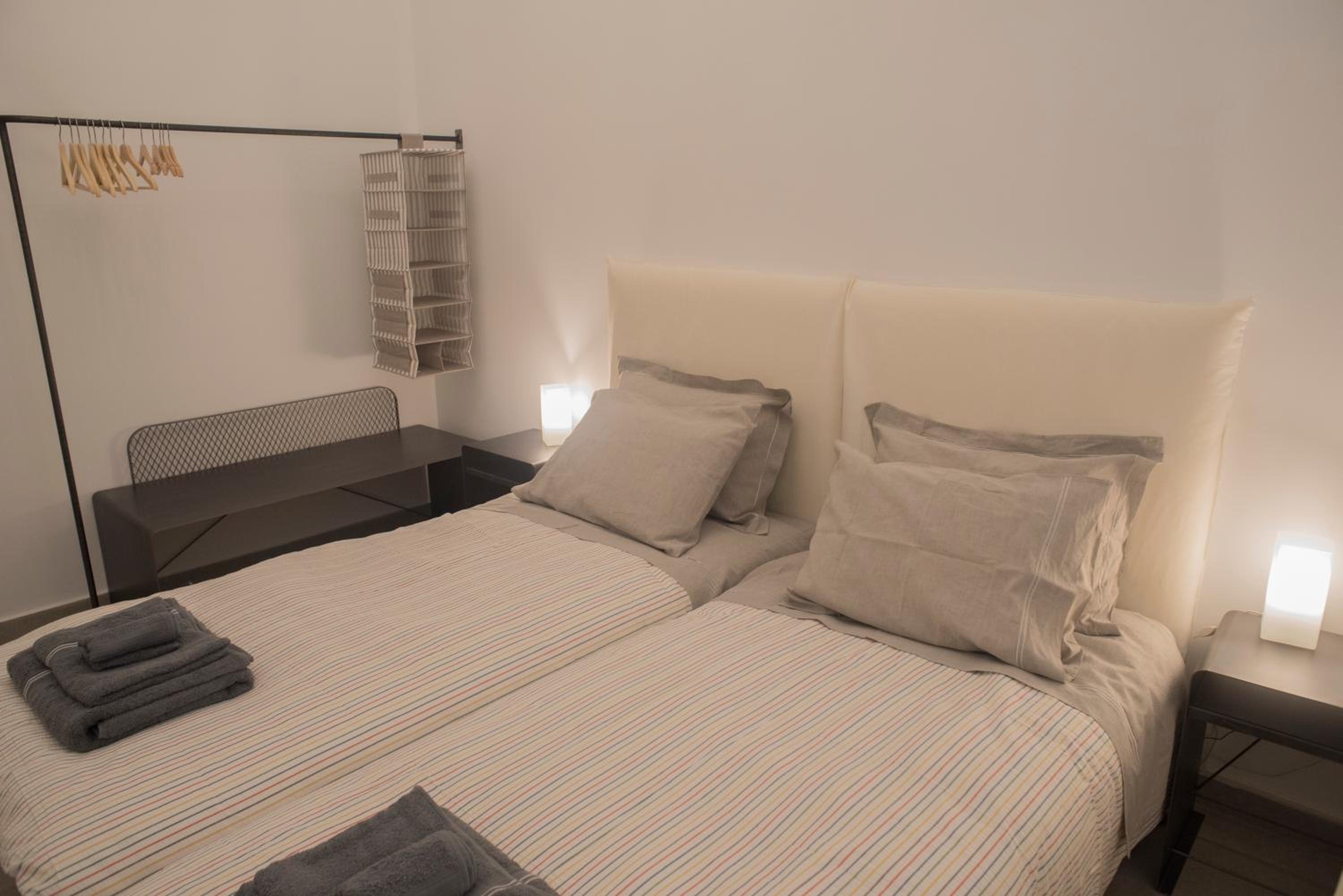 Athenian Neoclassical Apartment