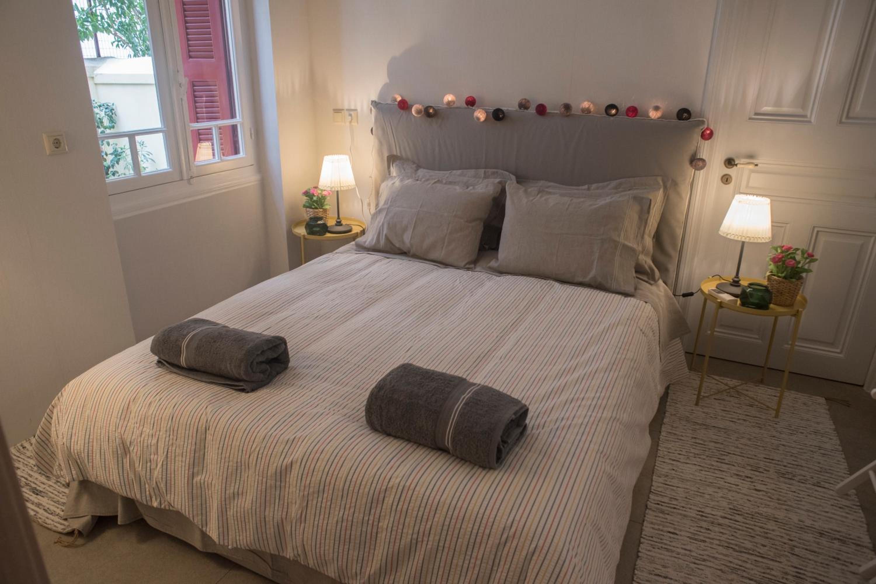 Athenian Neoclassical Apartment
