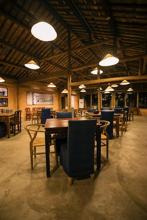 Pig's Inn Bishan Oil Factory