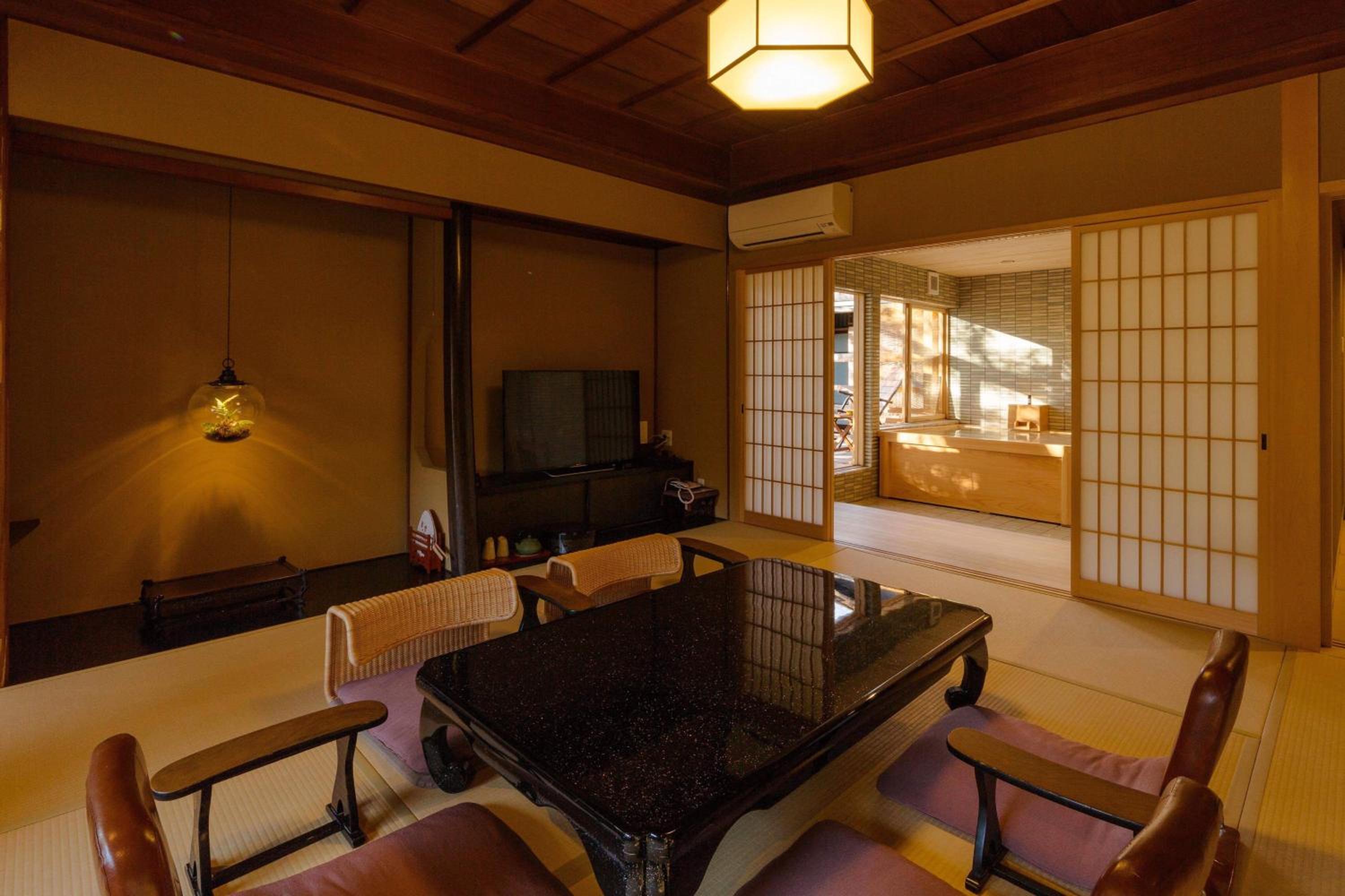 Kyoto Nanzenji Ryokan Yachiyo Established in 1915