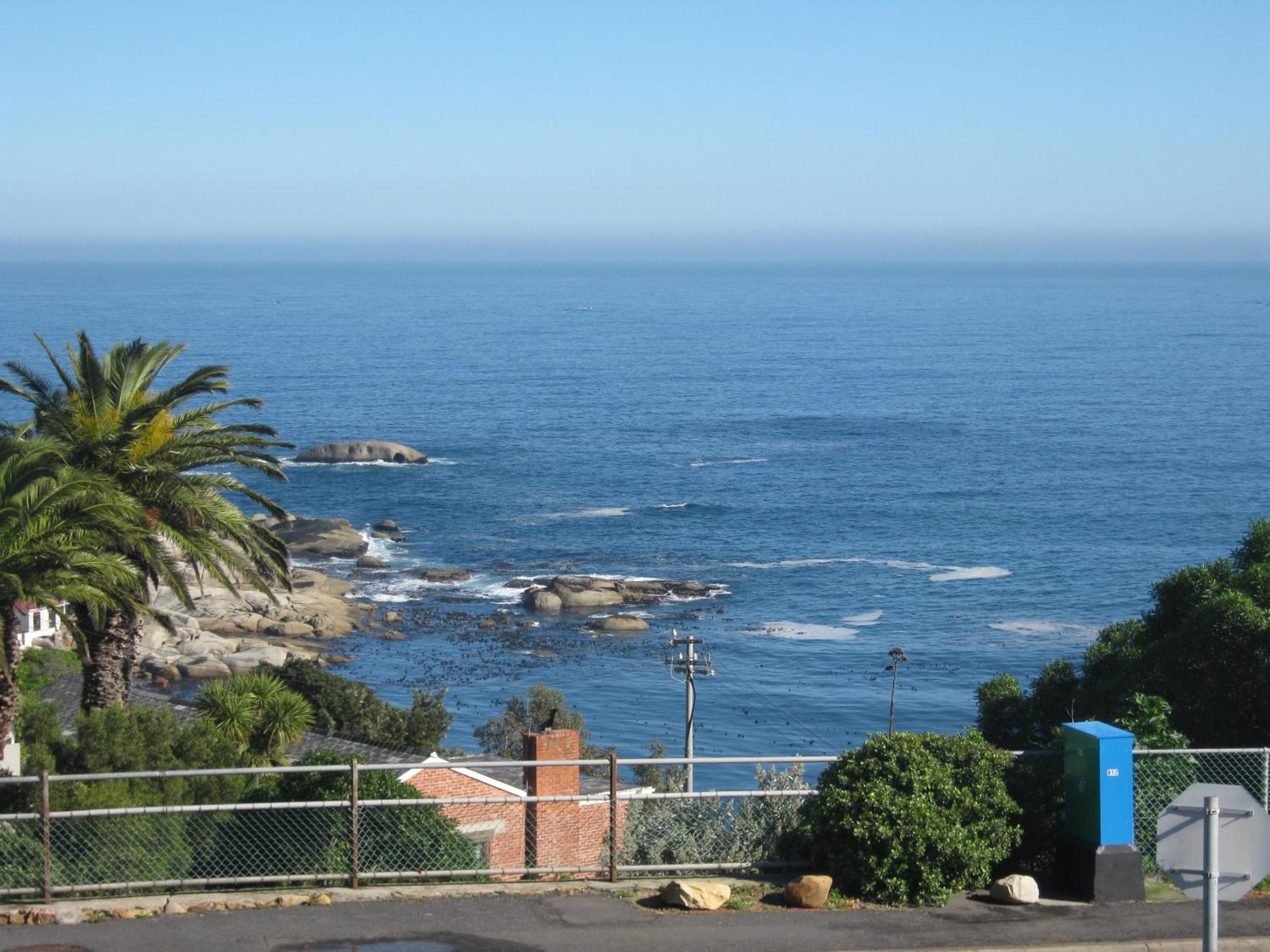 L X I Camps Bay
