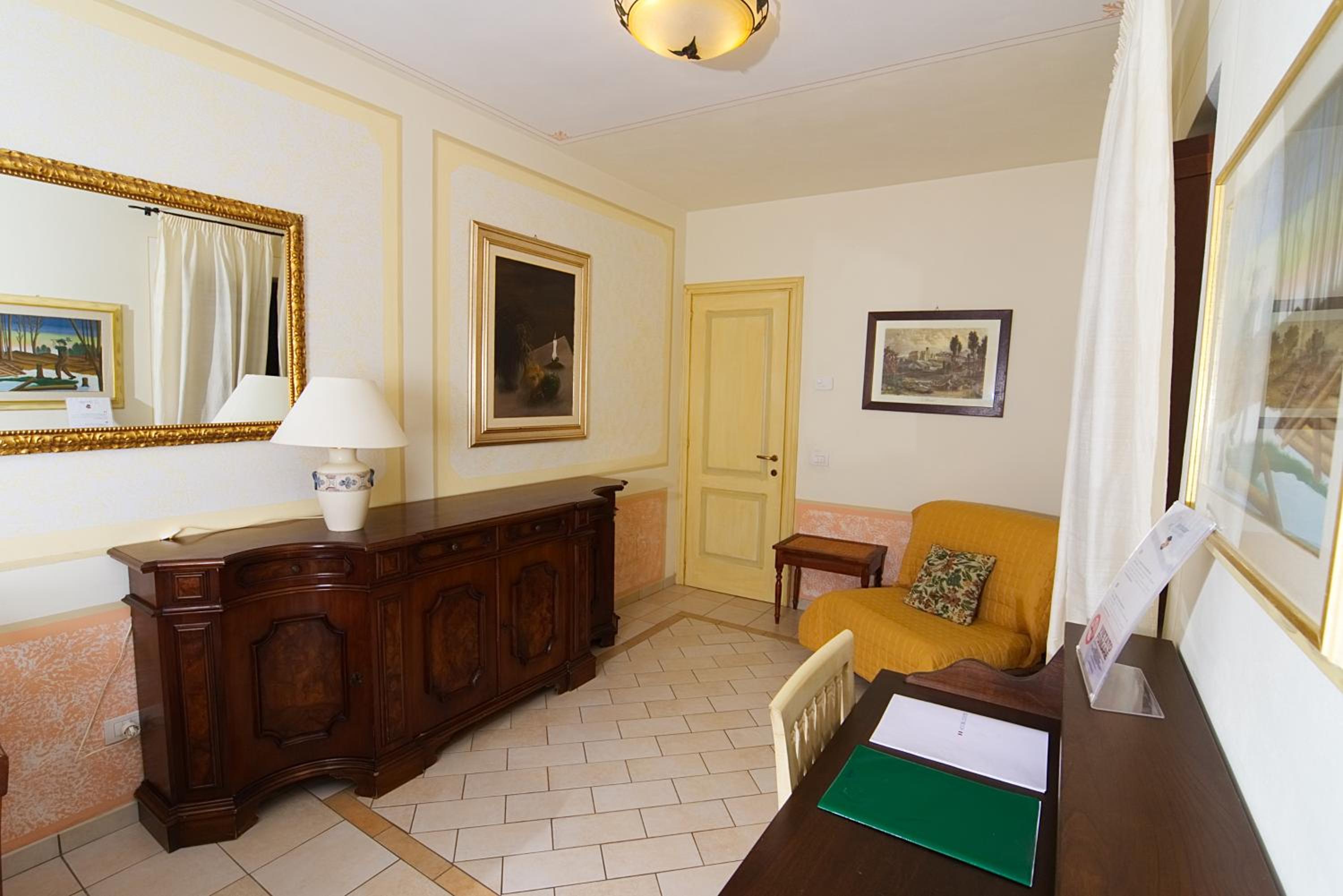 Residenze L'Uncinaia Holiday House