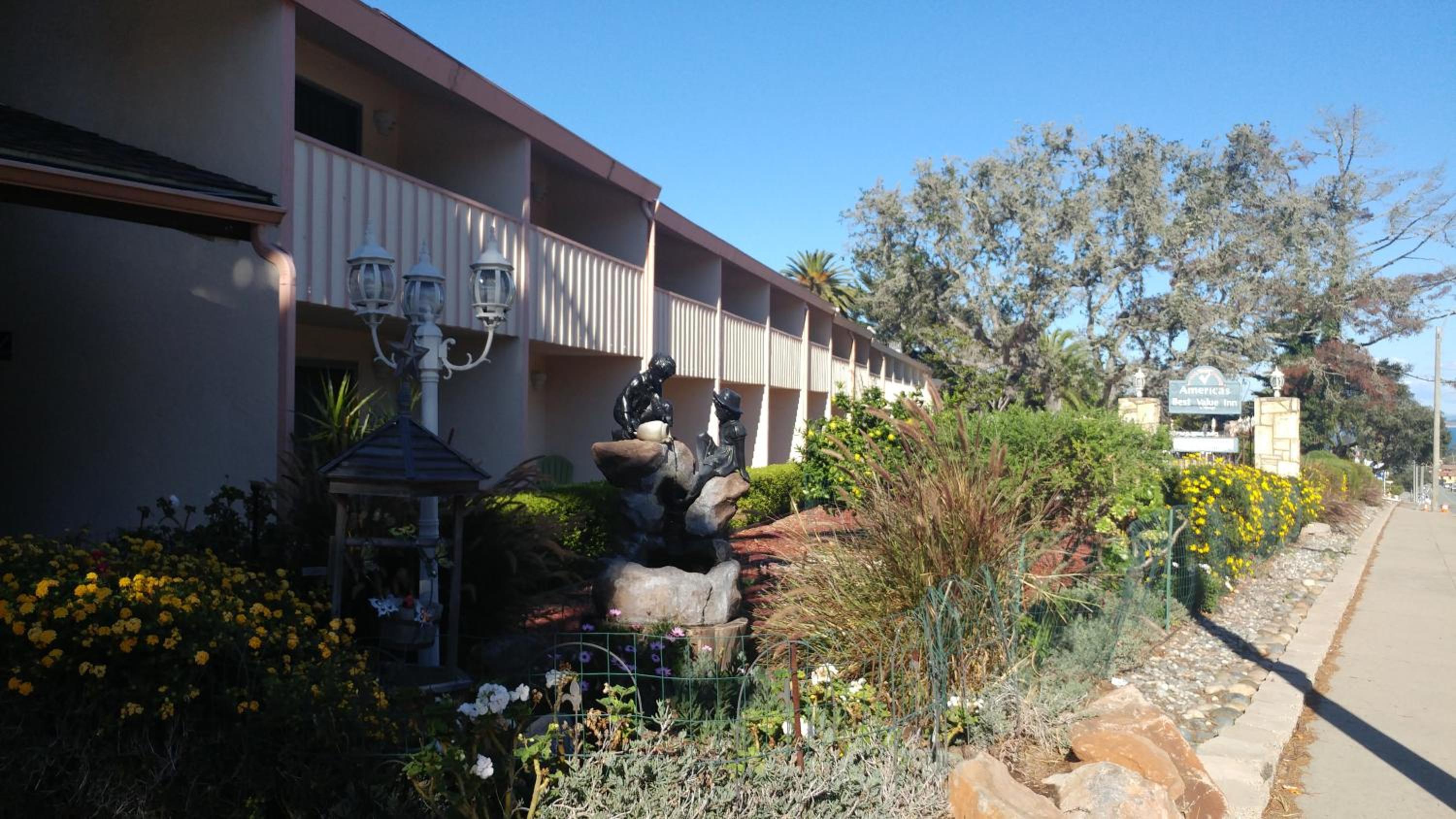 Monterey Vacations - Americas Best Value Presidents Inn on Munras - Property Image 36