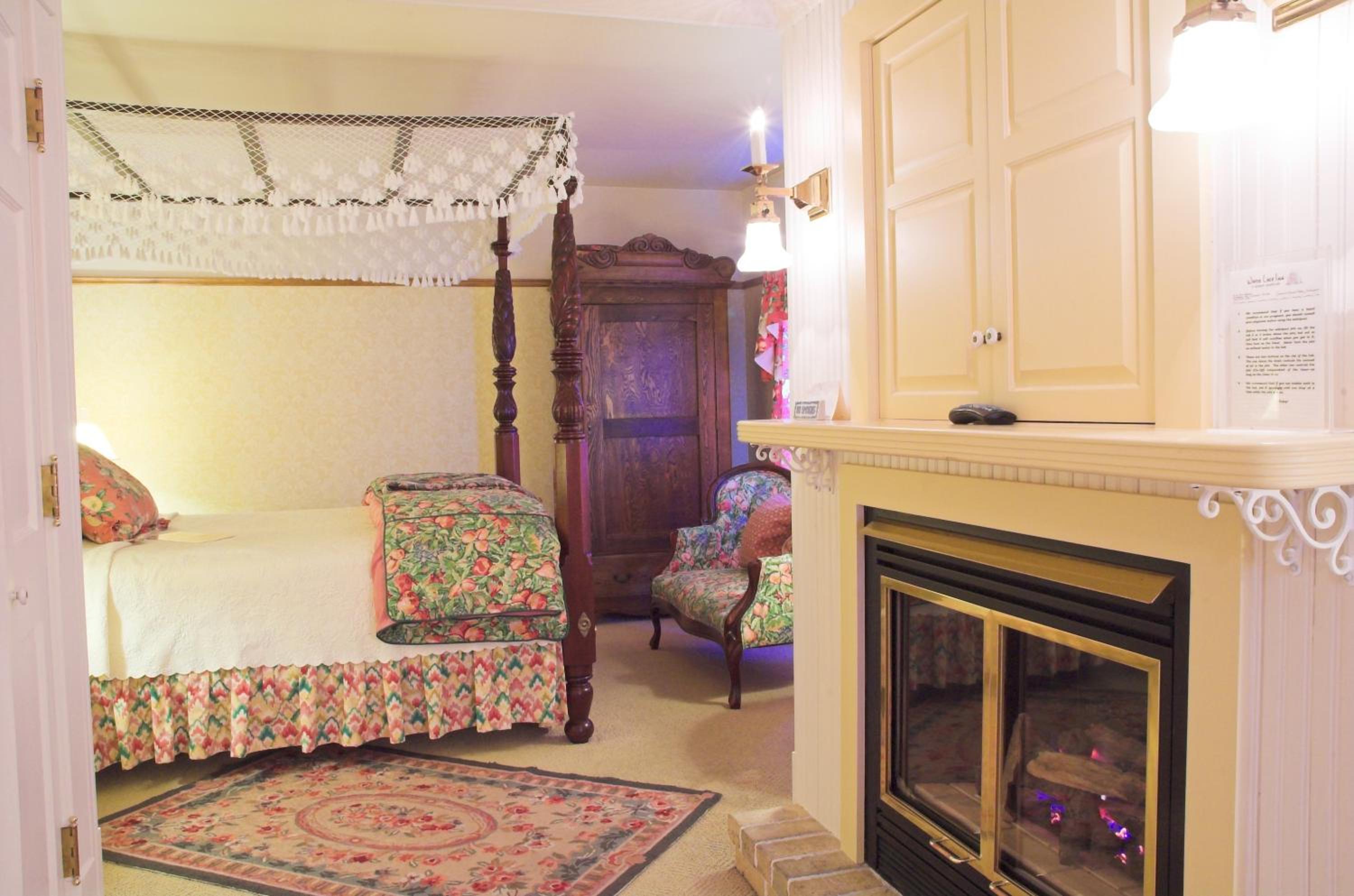 White Lace Inn