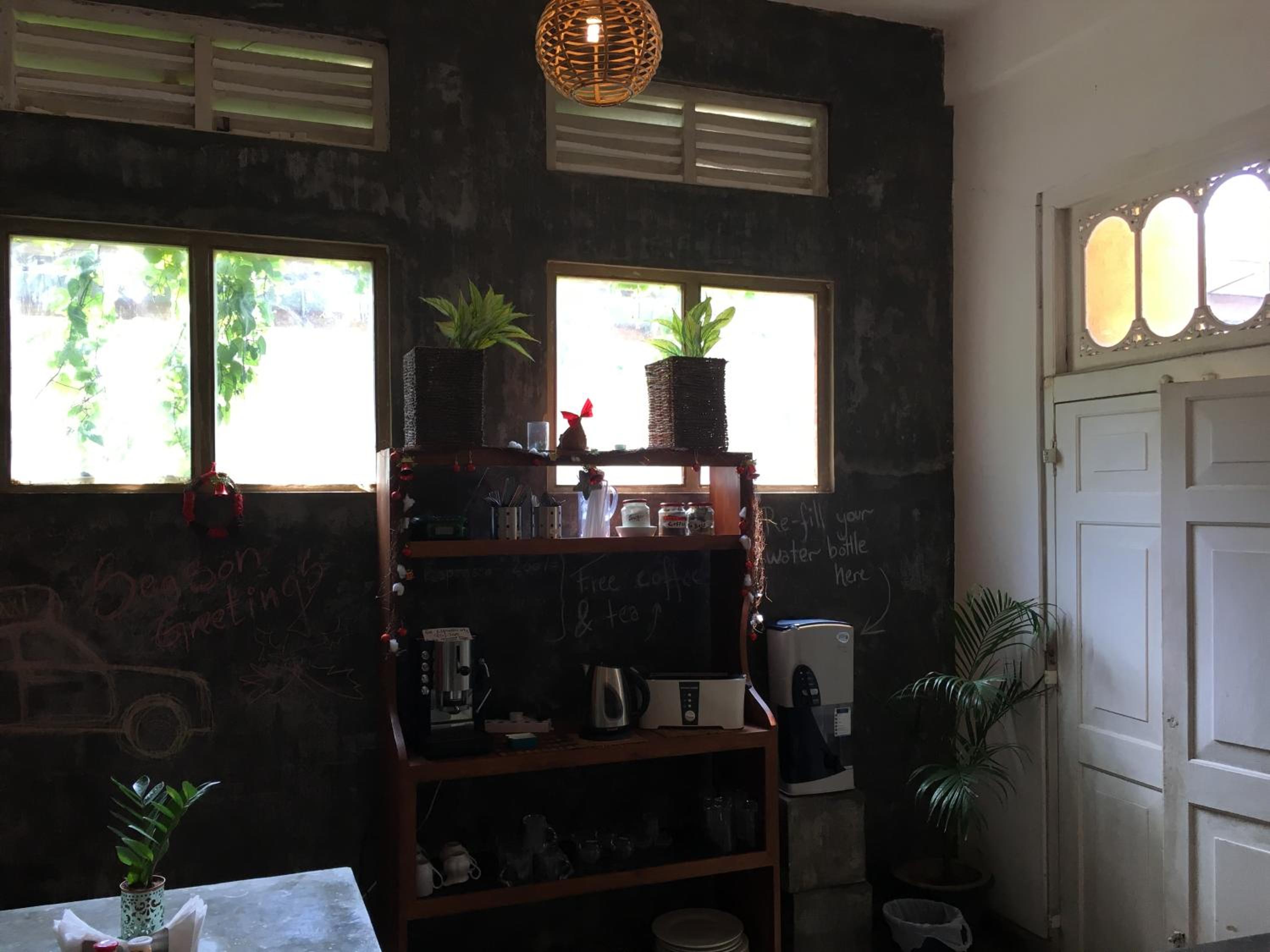Colombo Beach Hostel