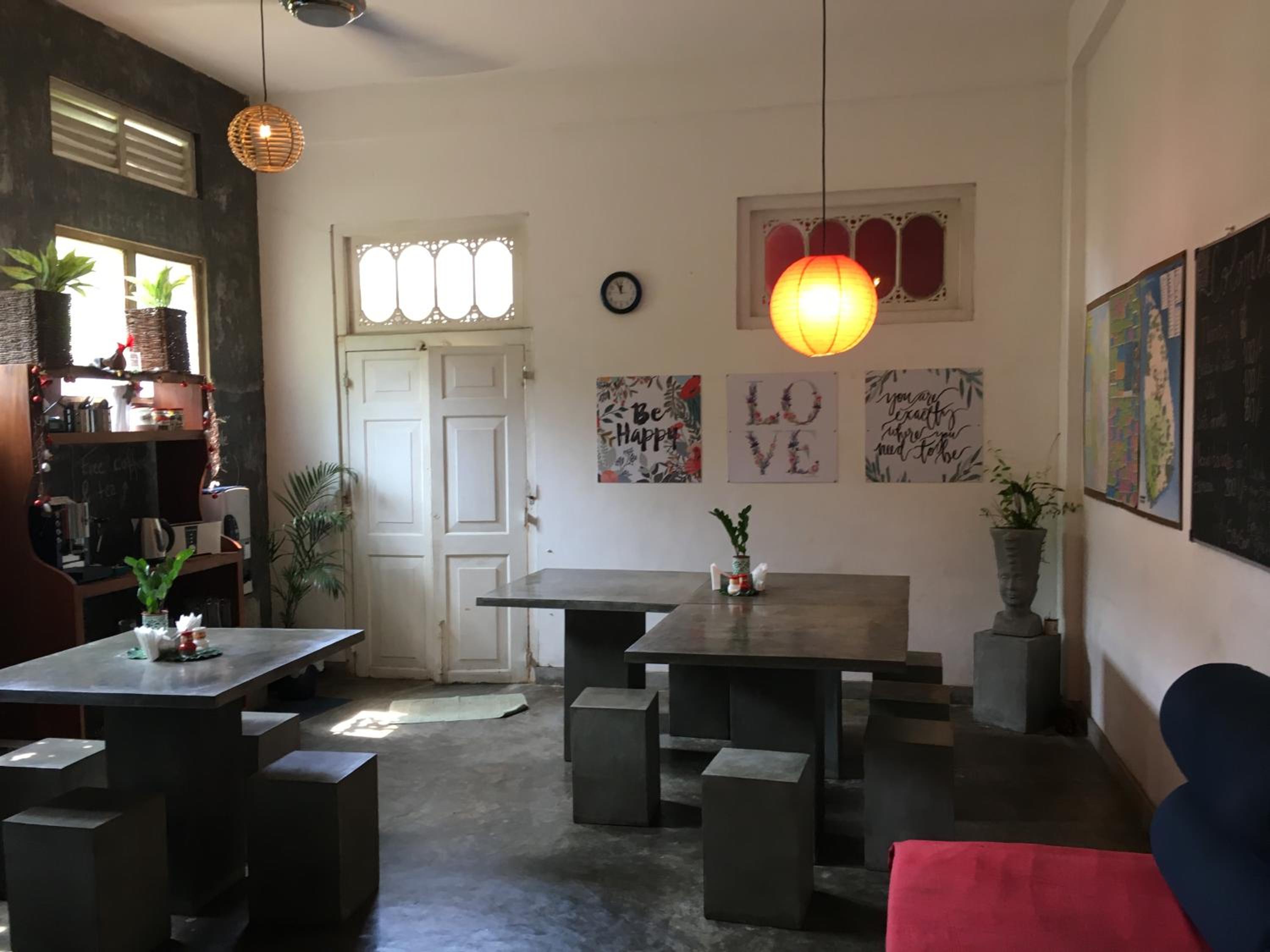 Colombo Beach Hostel