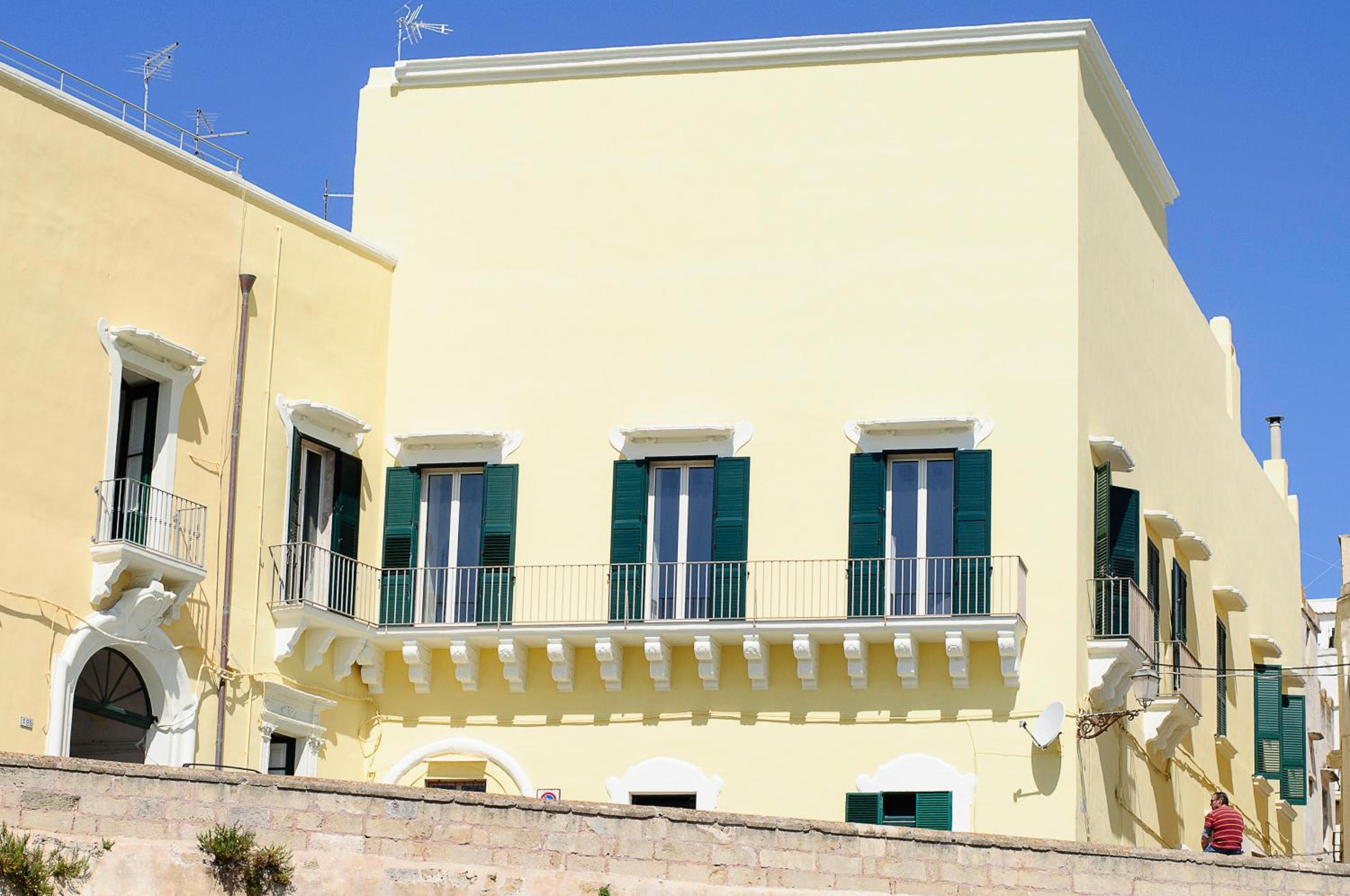 Palazzo De Tomasi B&B