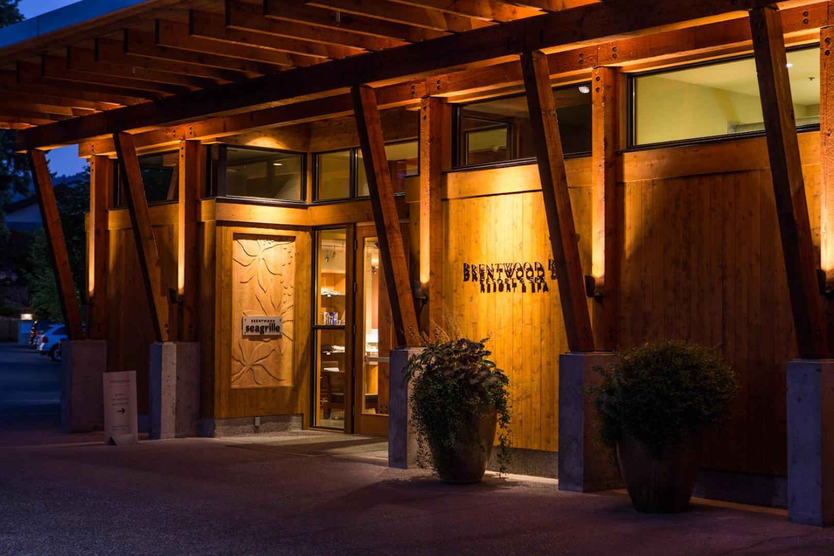 Hotel Brentwood Bay Resort & Spa